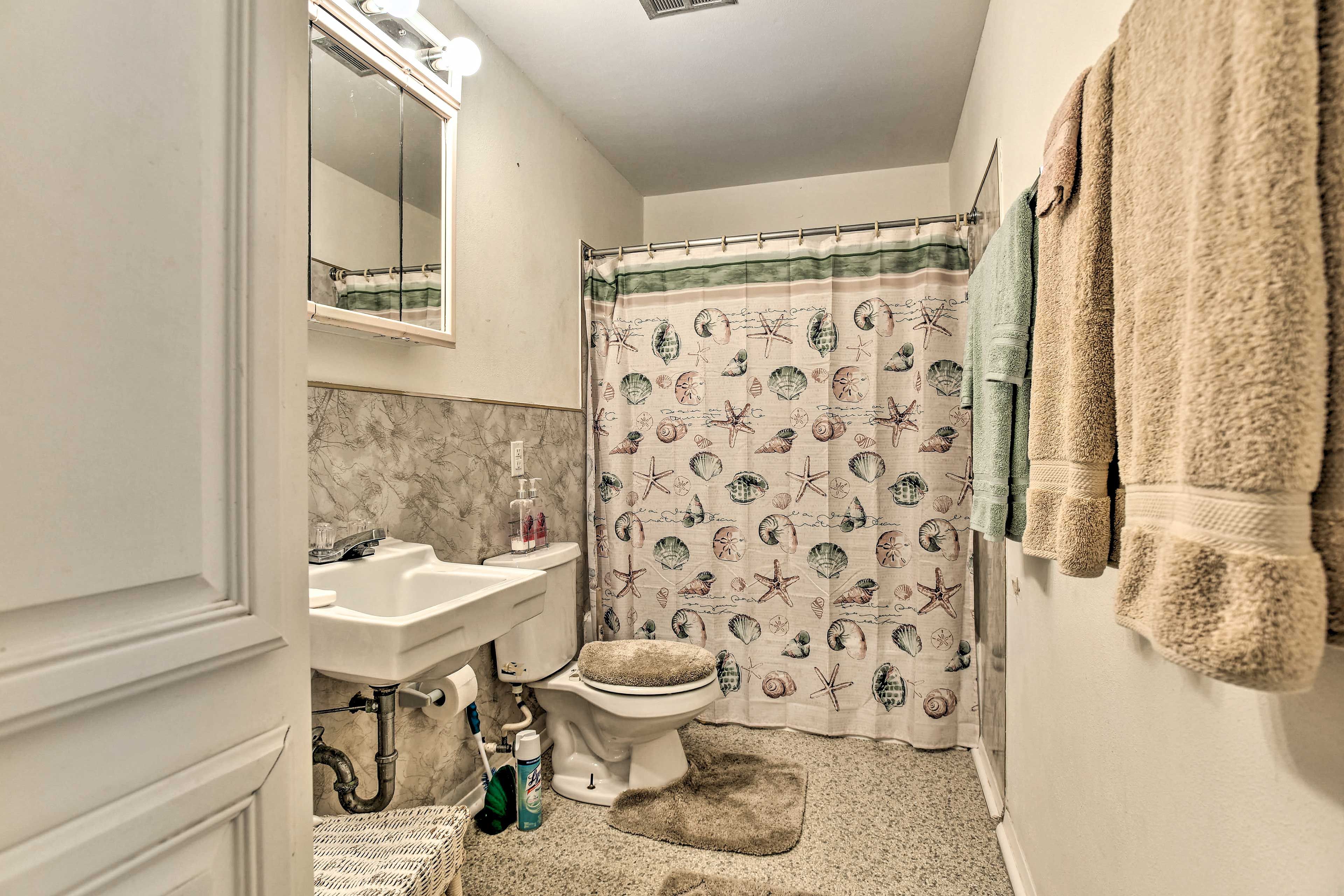Full Bathroom