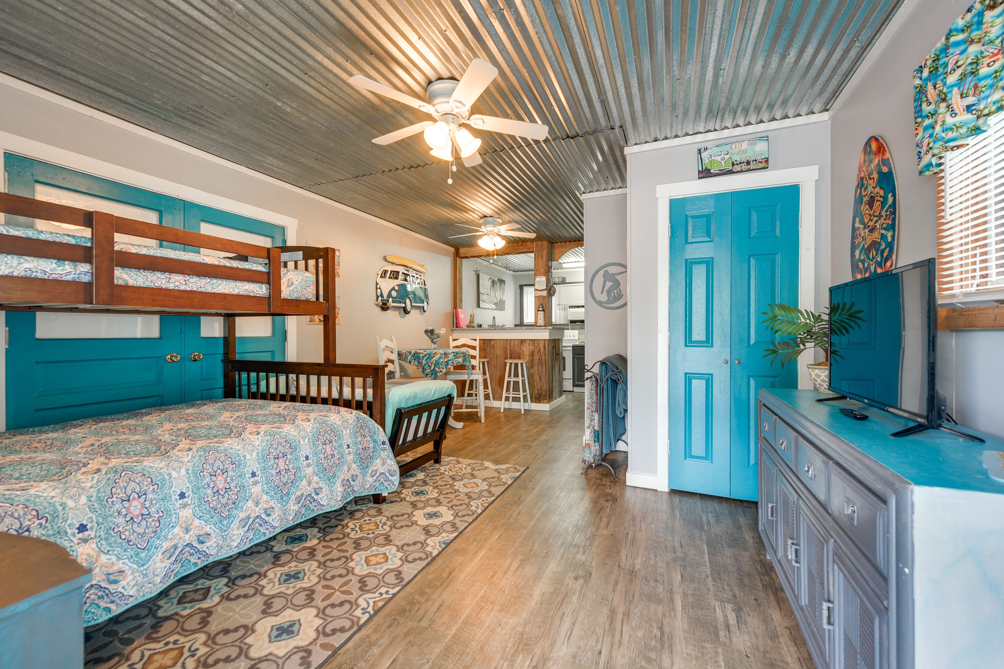 Ocean Isle Beach Vacation Rental | Studio | 1BA | 338 Sq Ft | Step-Free Entry