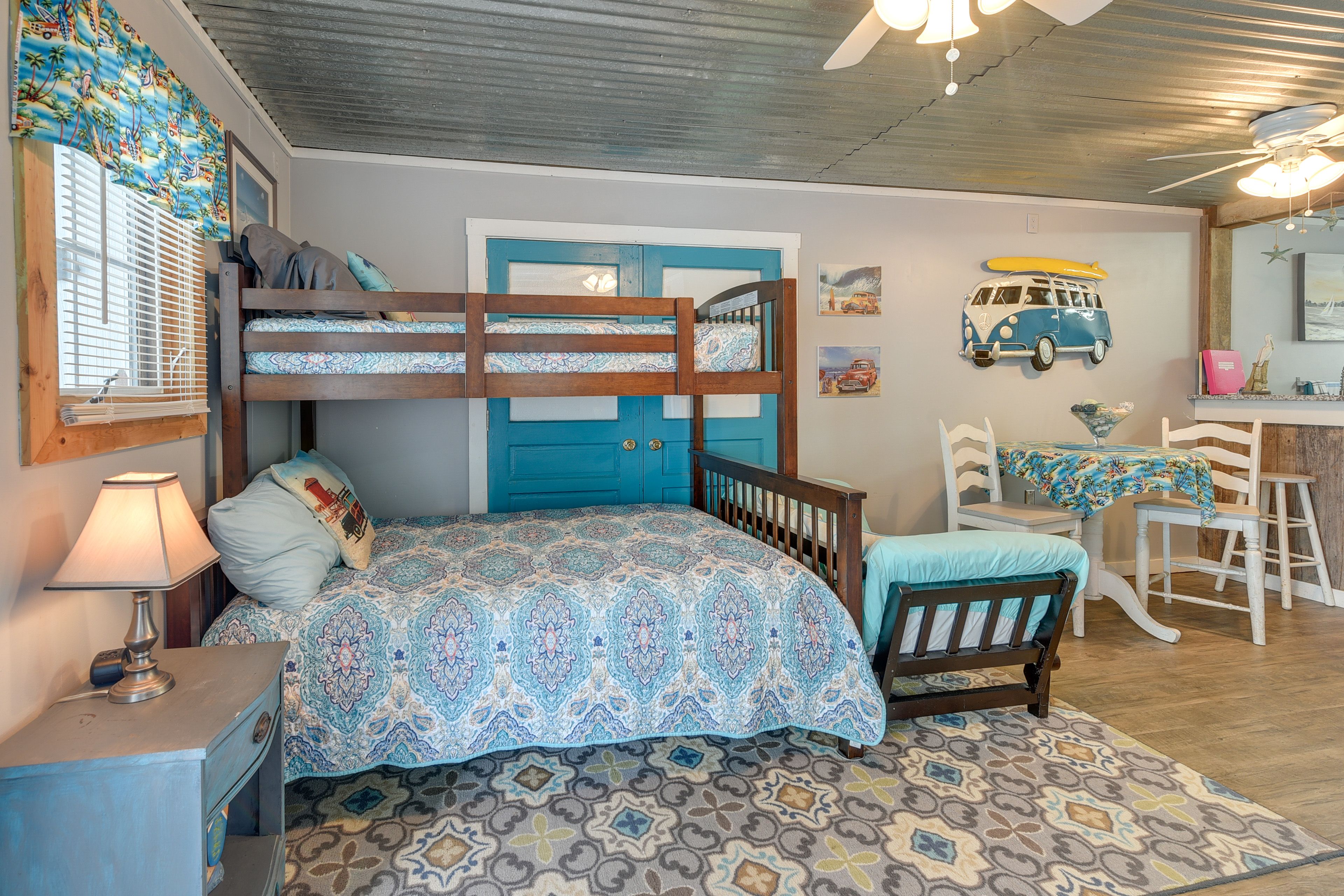 Studio | Twin/Full Bunk Bed | Single Futon