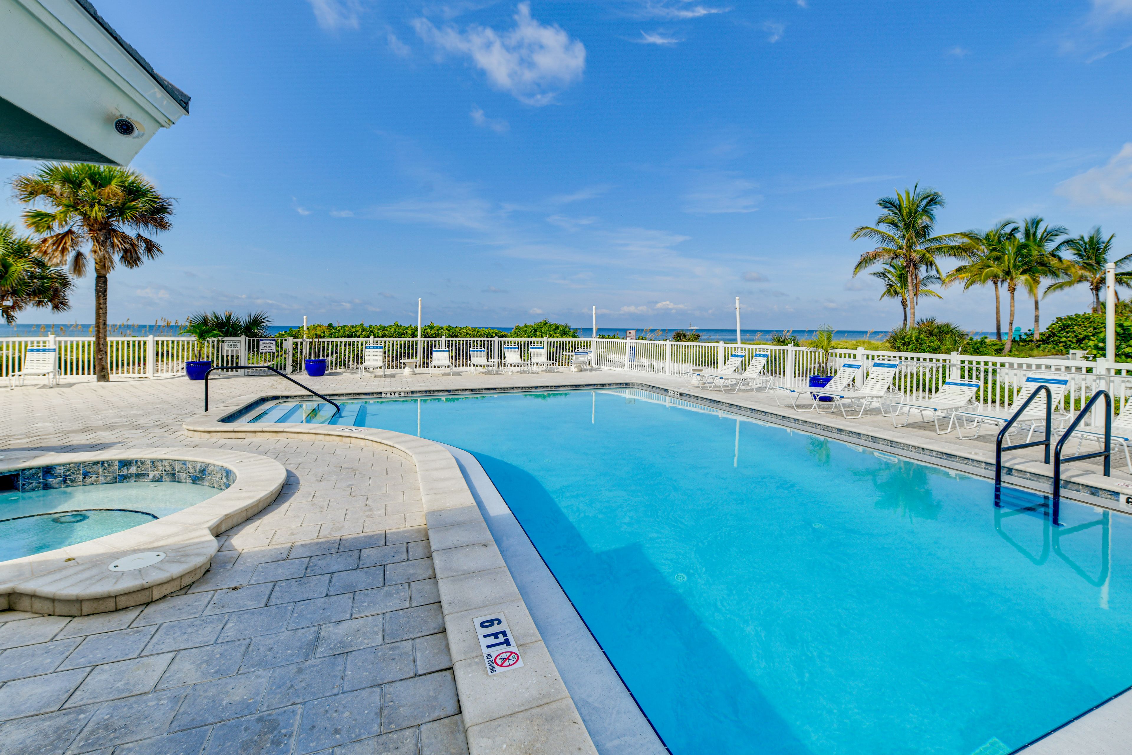 San Remo | Community Amenities | Pool & Hot Tub
