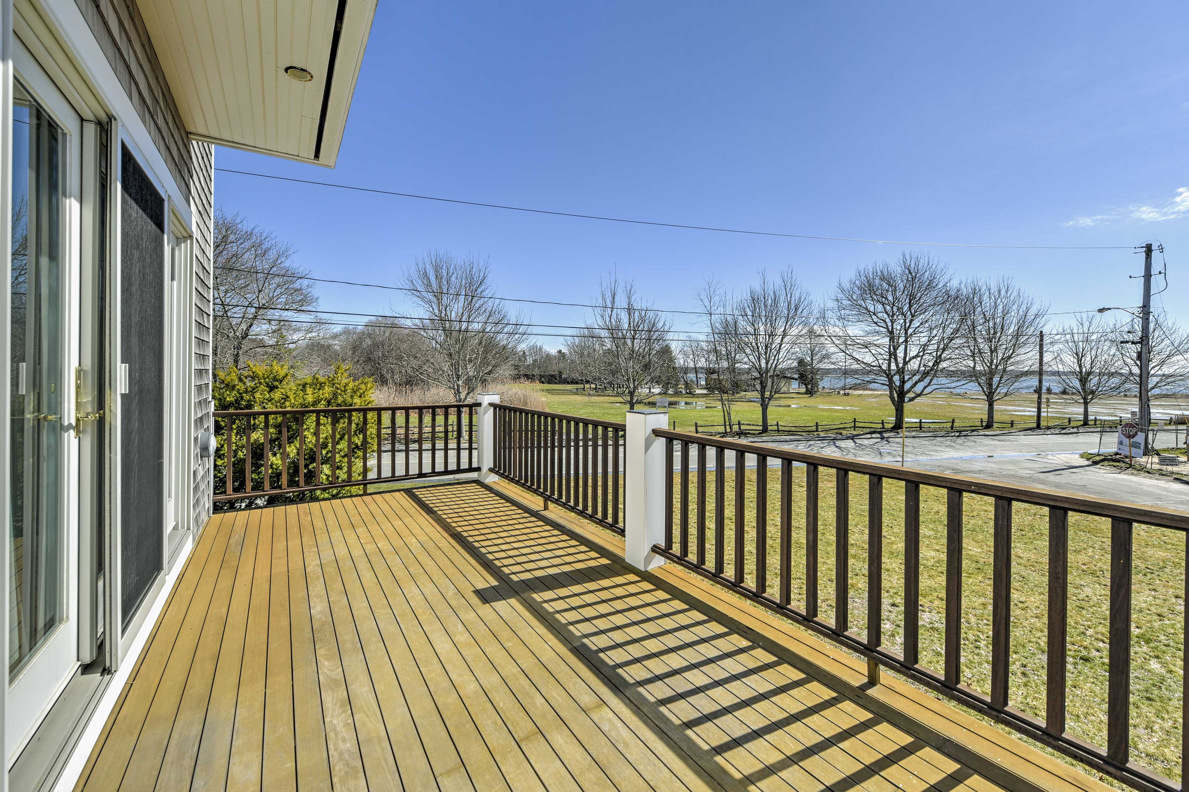 Marion Vacation Rental | 5BR | 2.5BA | 2,800 Sq Ft | Stairs Required