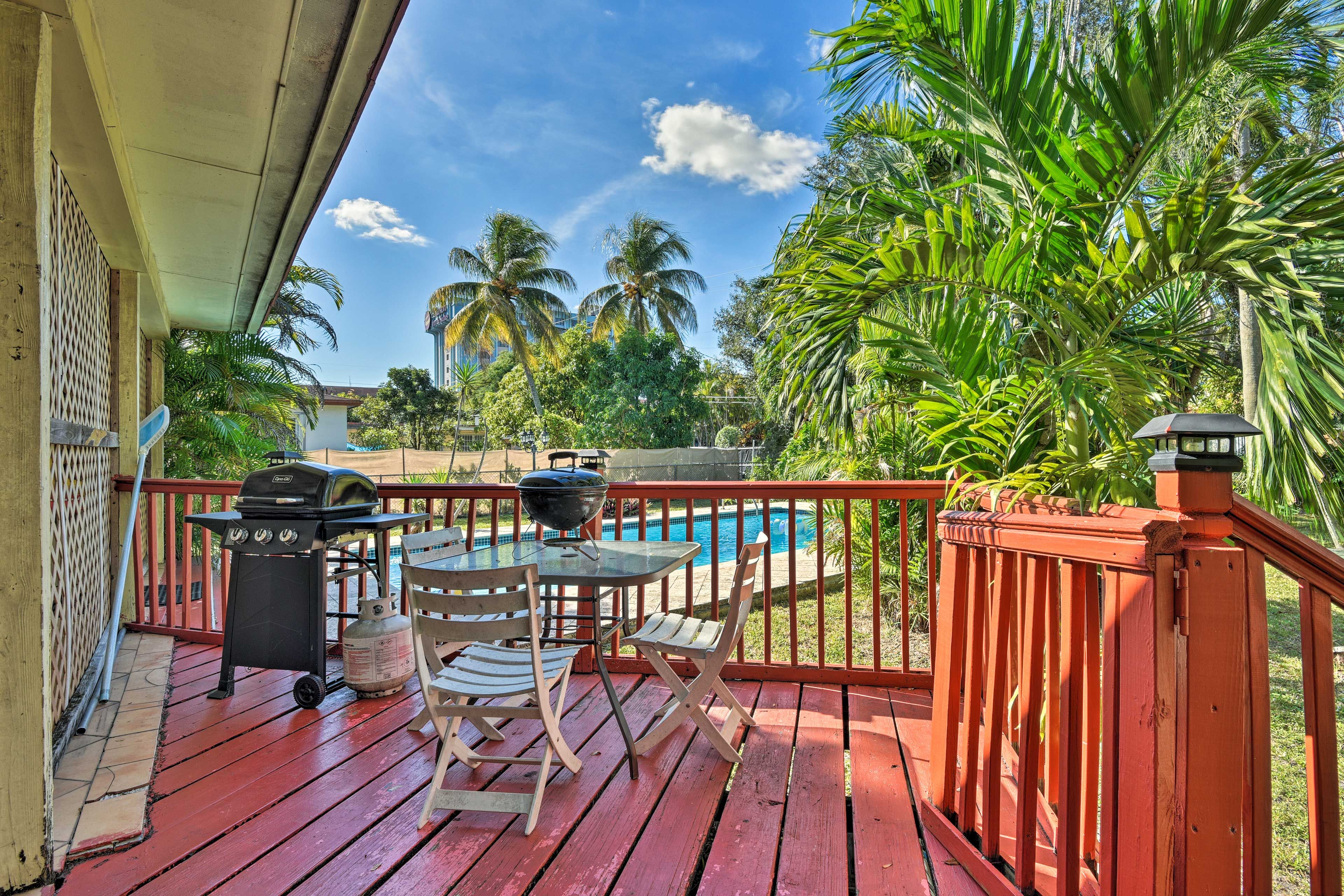 Deck | Gas Grill