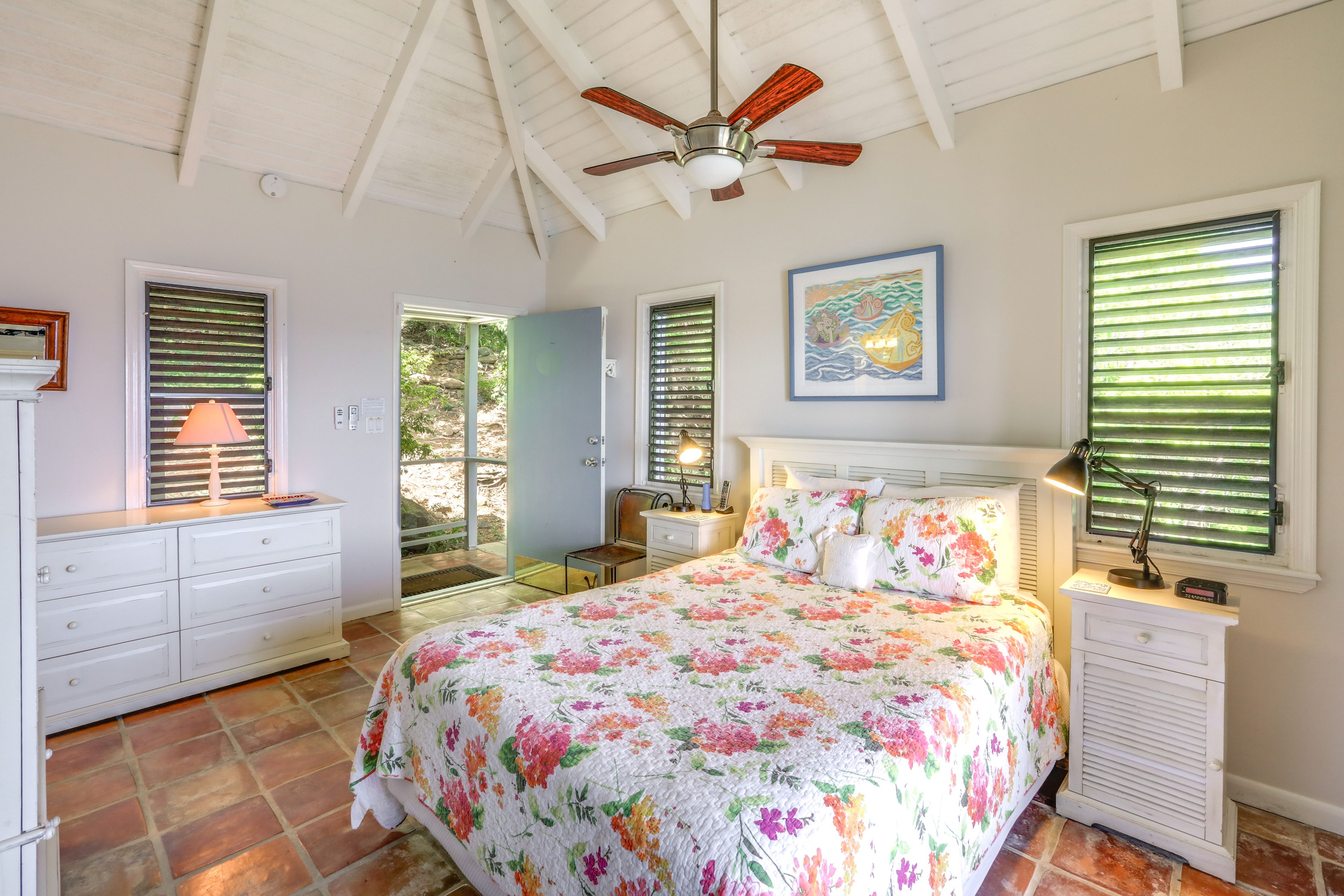 Bedroom 2 | Queen Bed | Guest House