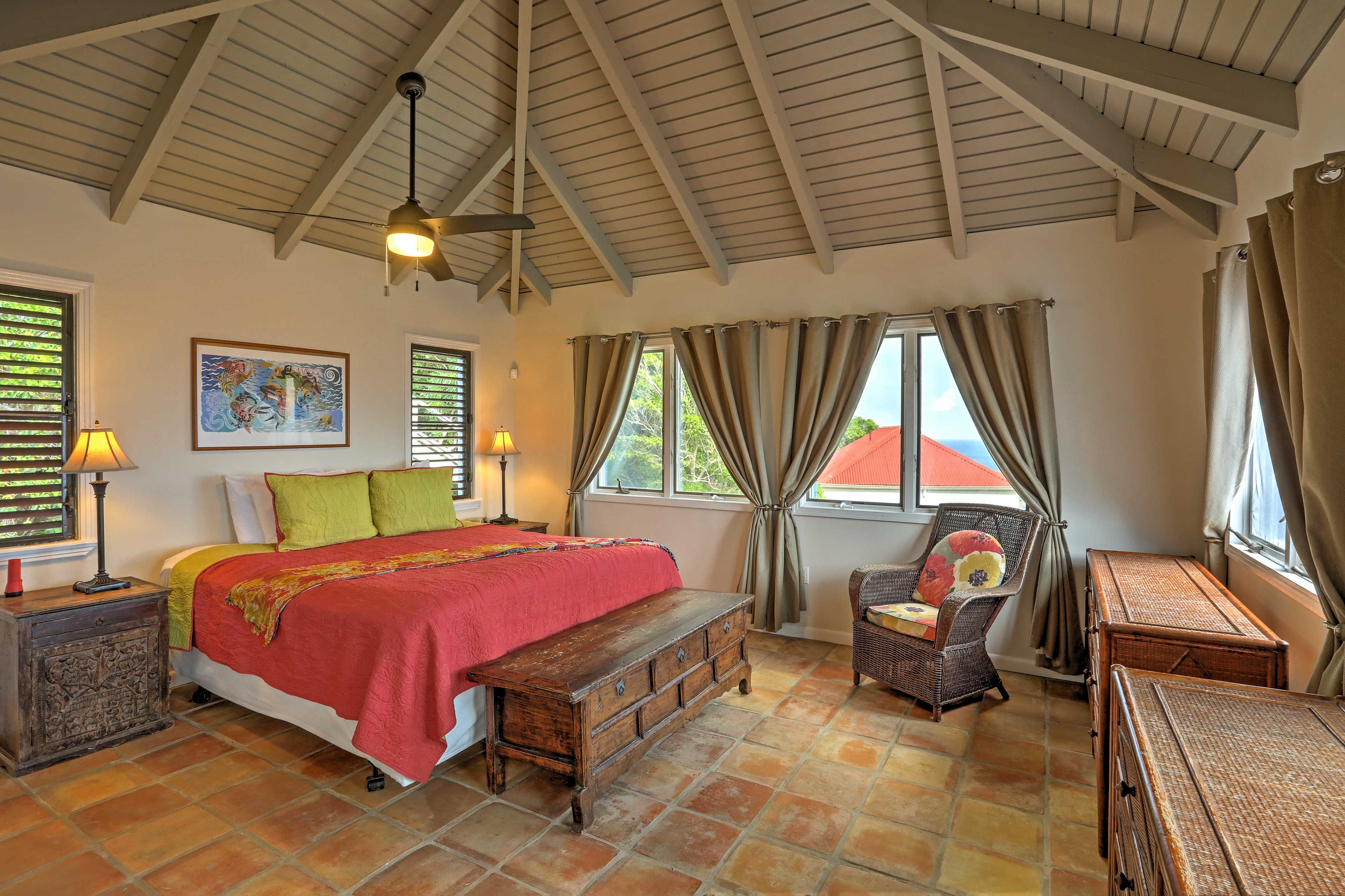 Bedroom 1 | King Bed | Main House | 2nd Floor | Linens Provided | Desk