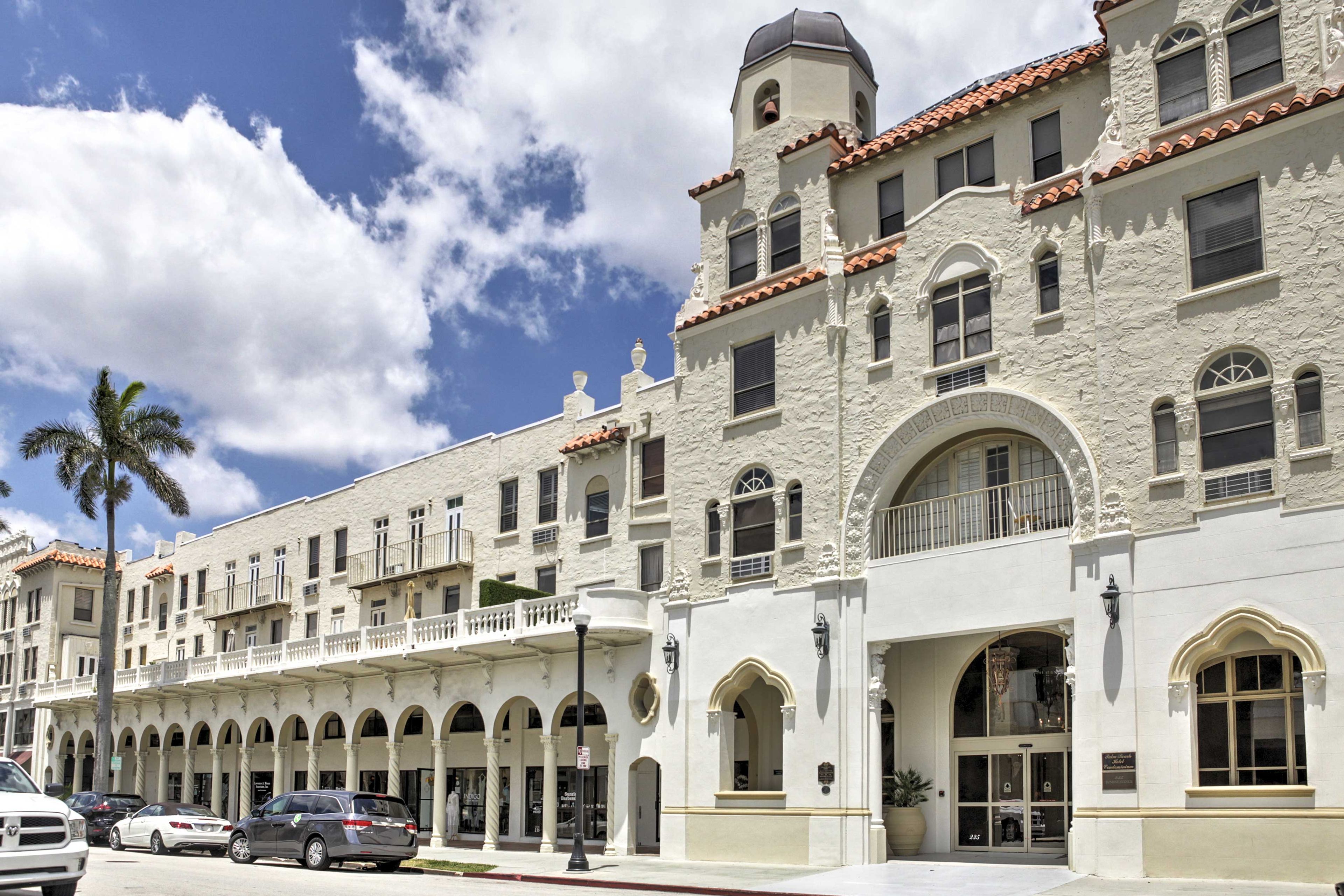 Built in 1926, The Palm Beach Hotel boasts Spanish Colonial architecture.