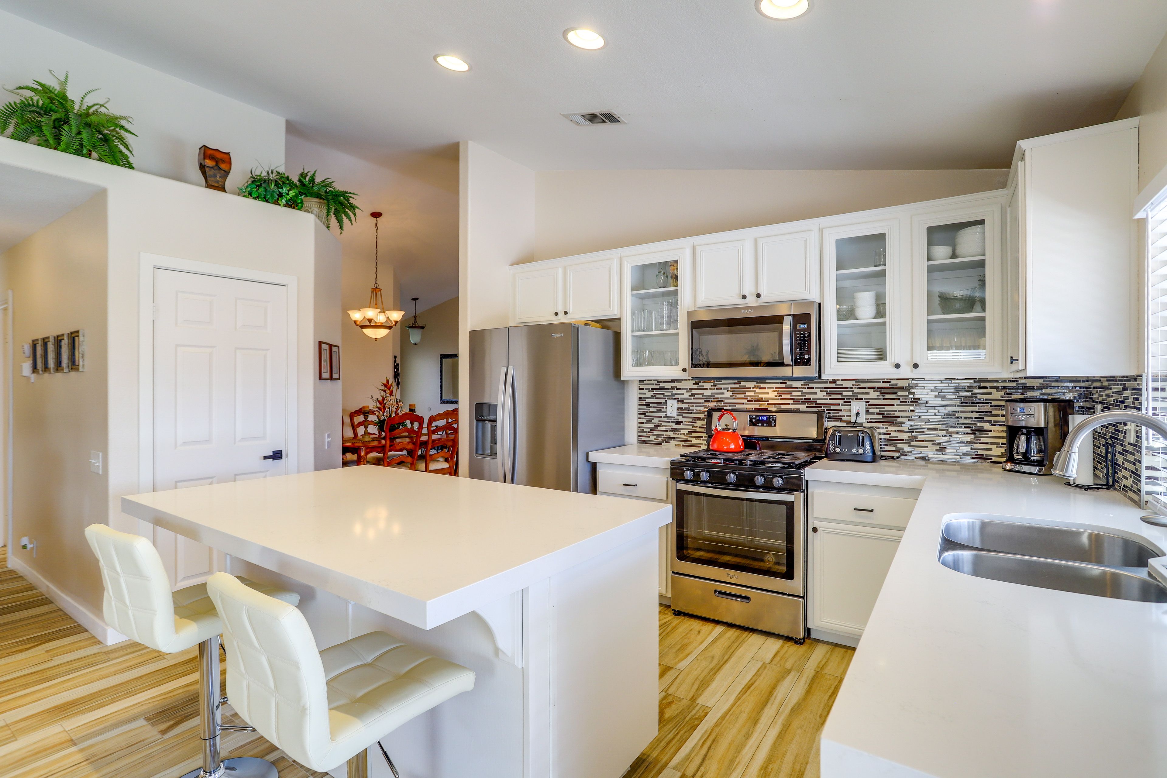 Kitchen | Dishware/Flatware