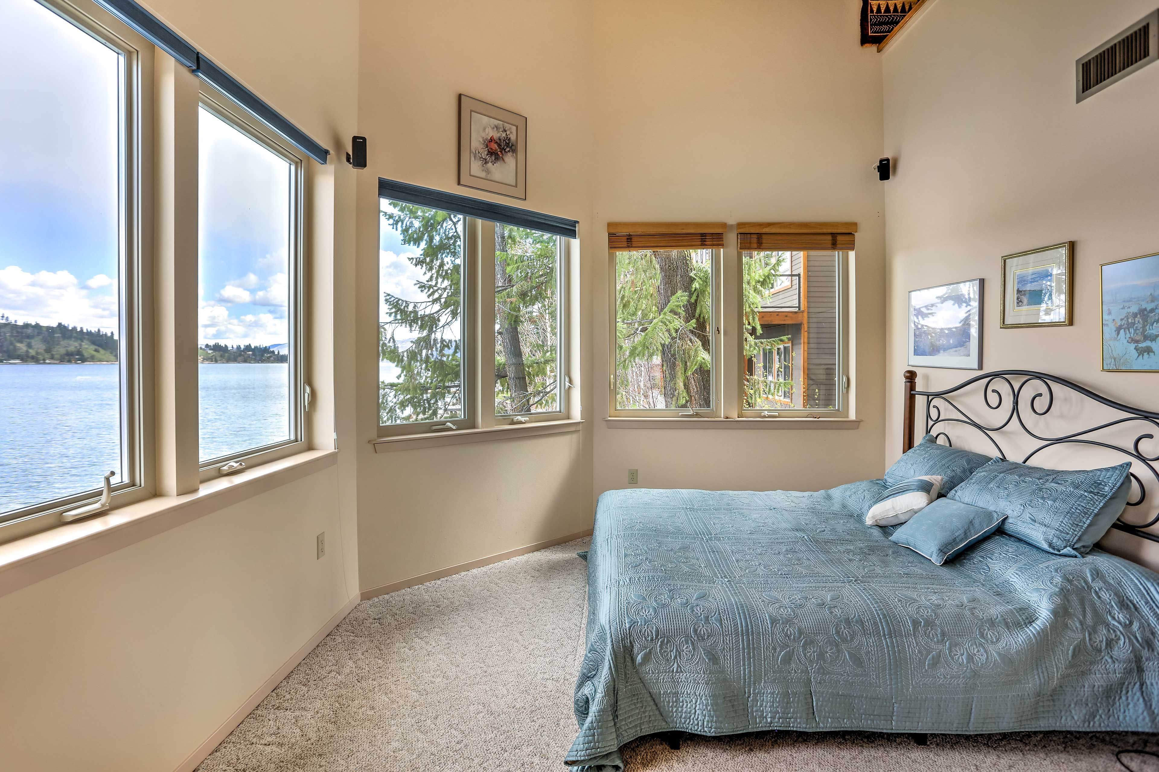Bedroom 1 | King Bed