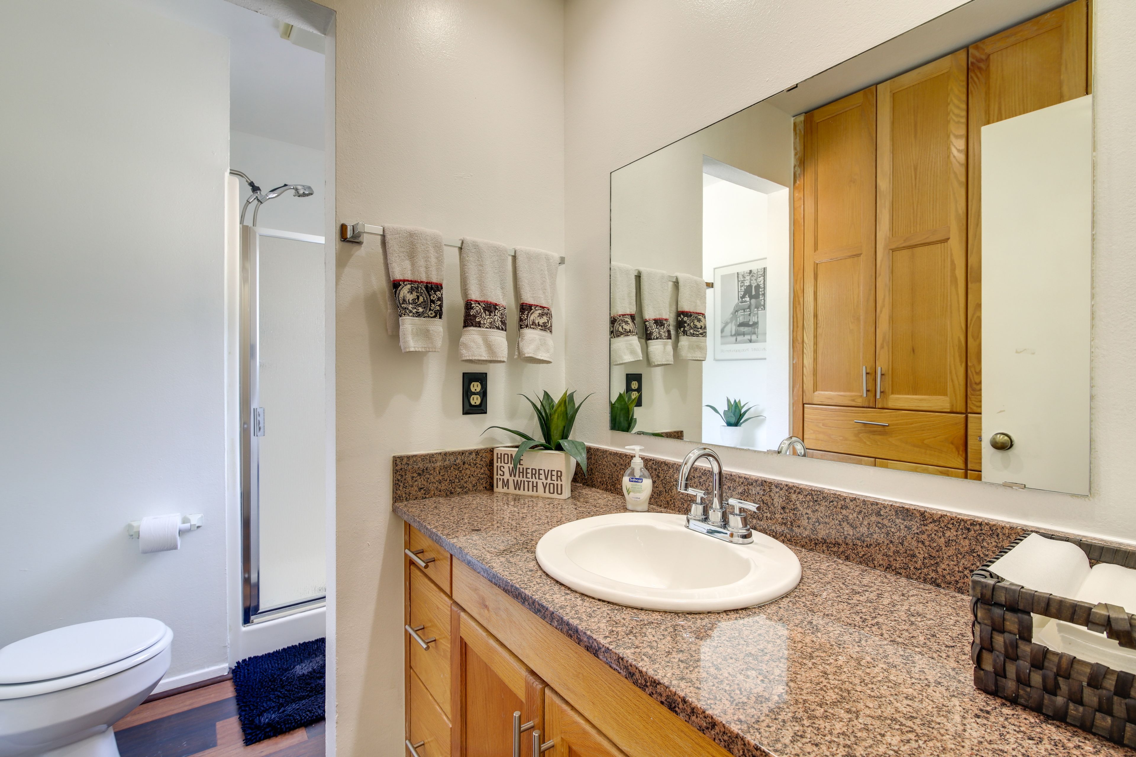 Full Bathroom
