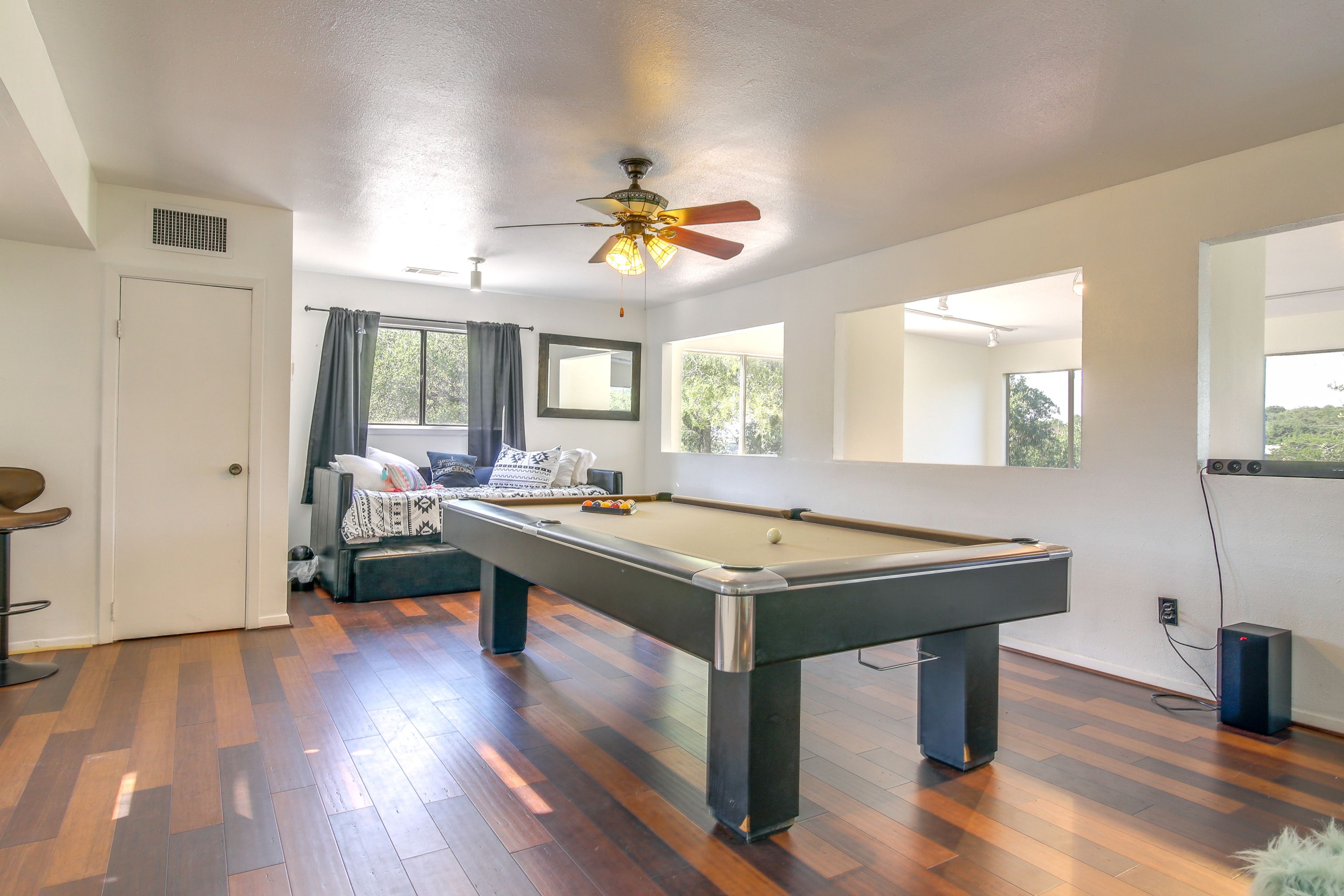 Game Room | Twin Daybed w/ Twin Trundle Bed