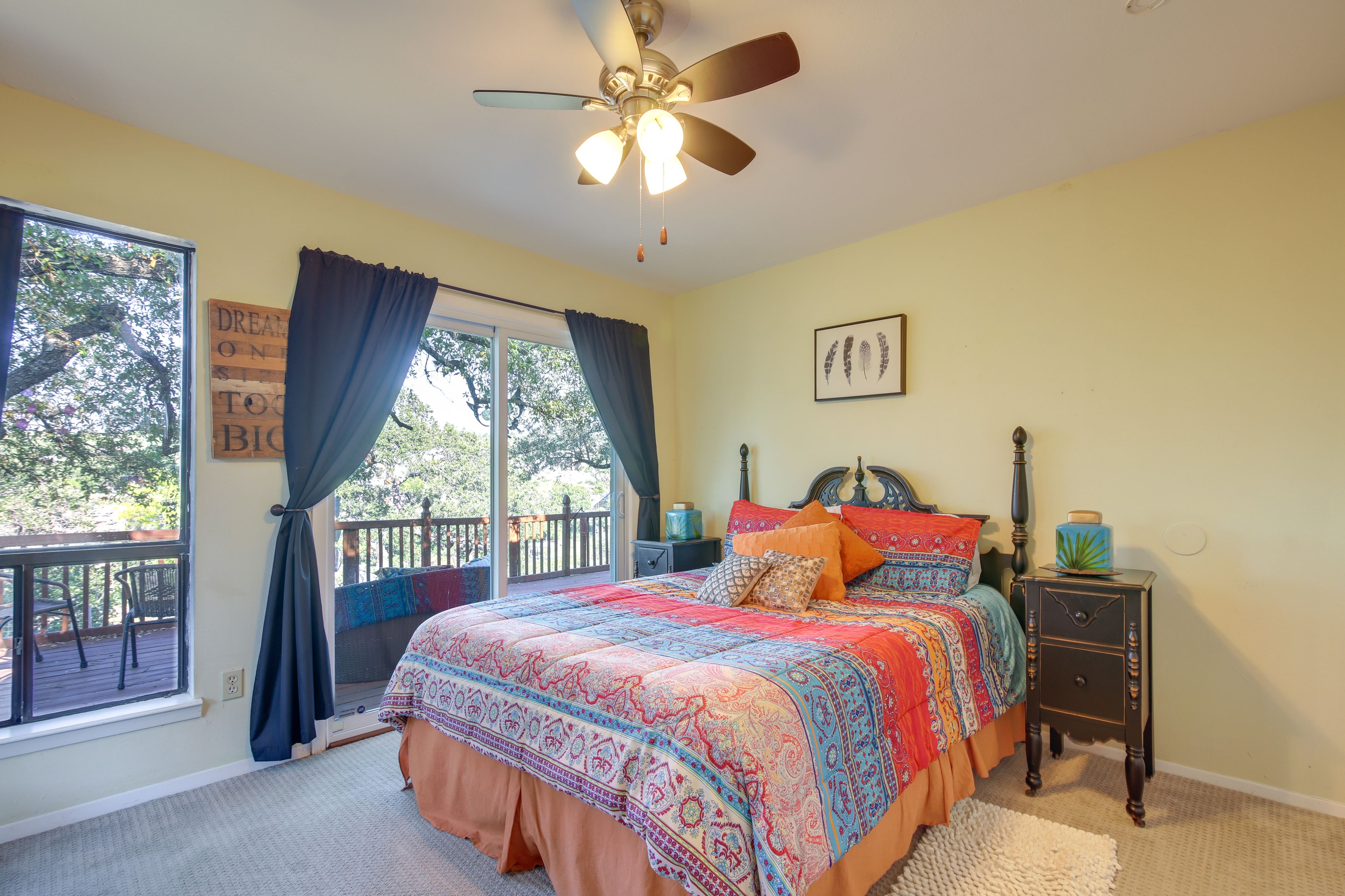 Bedroom 2 | Queen Bed