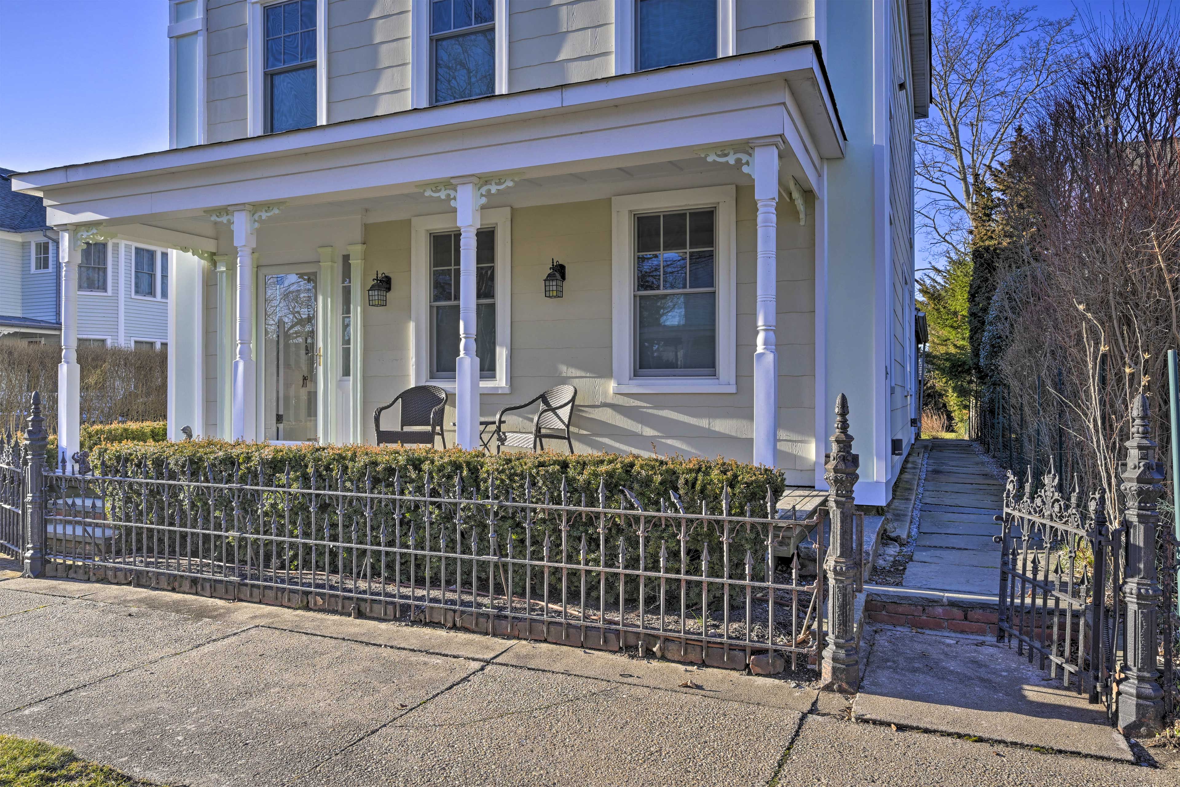 Entrance | Additional Rentals On-Site