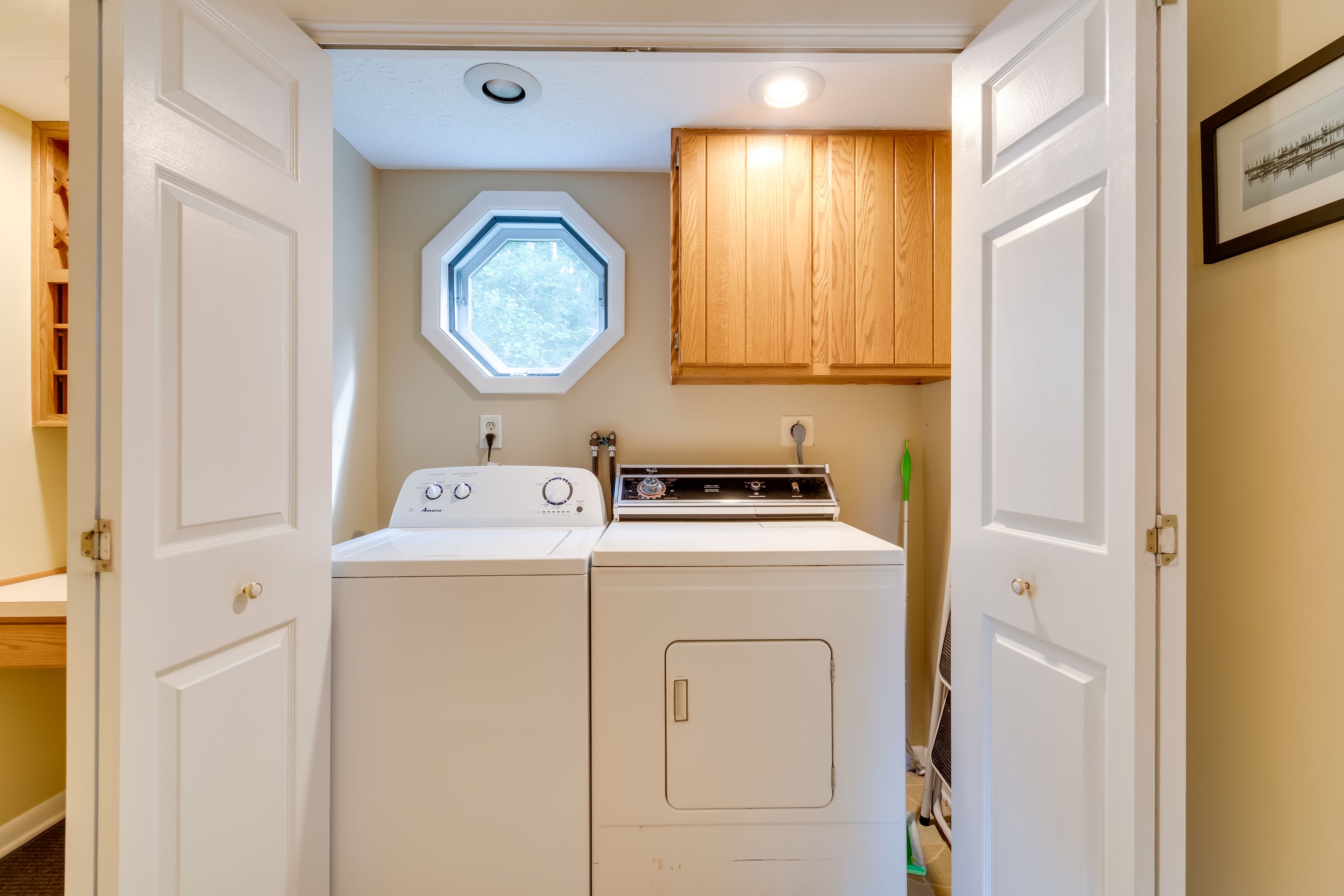 Laundry Nook | Washer & Dryer