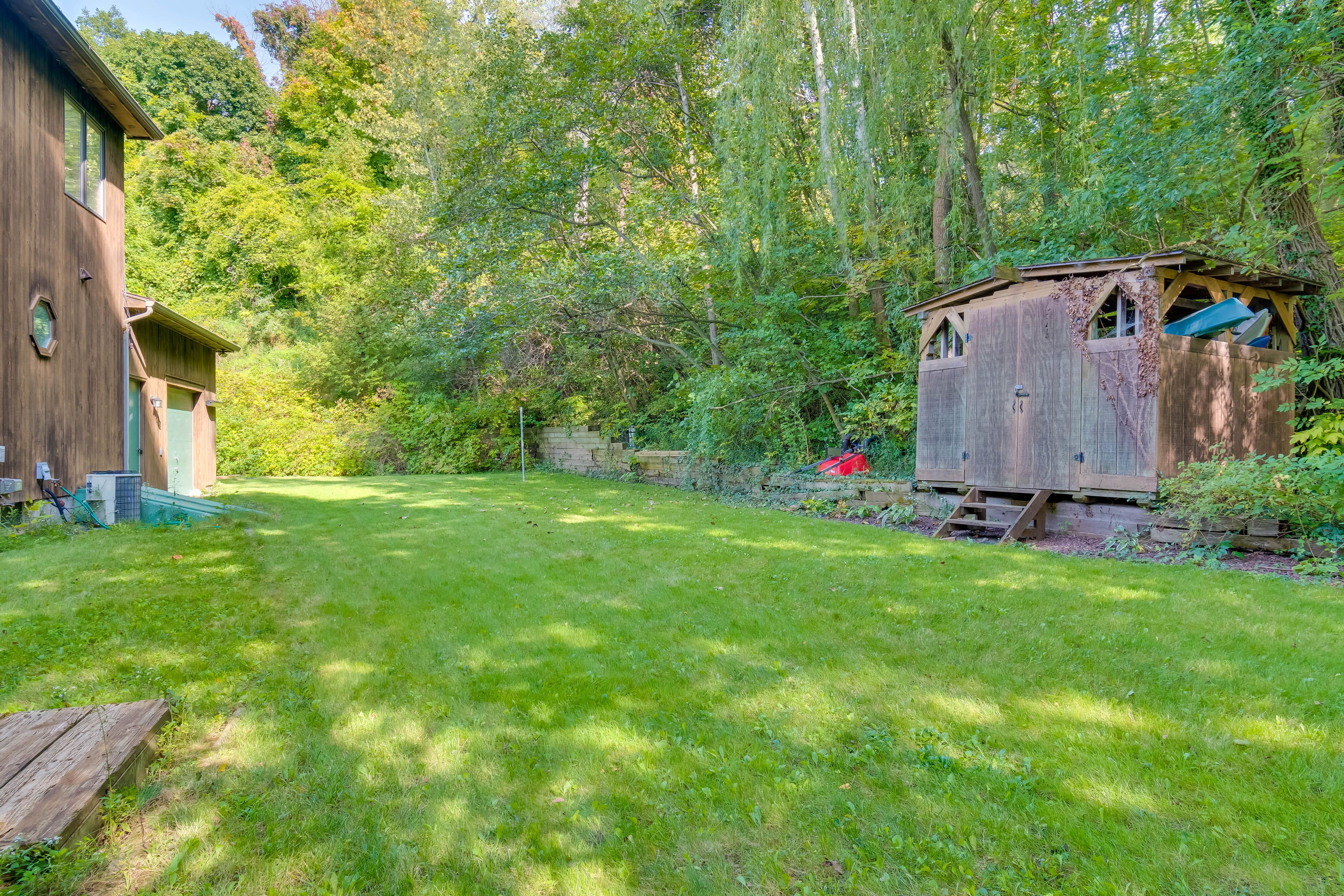 Spacious Yard