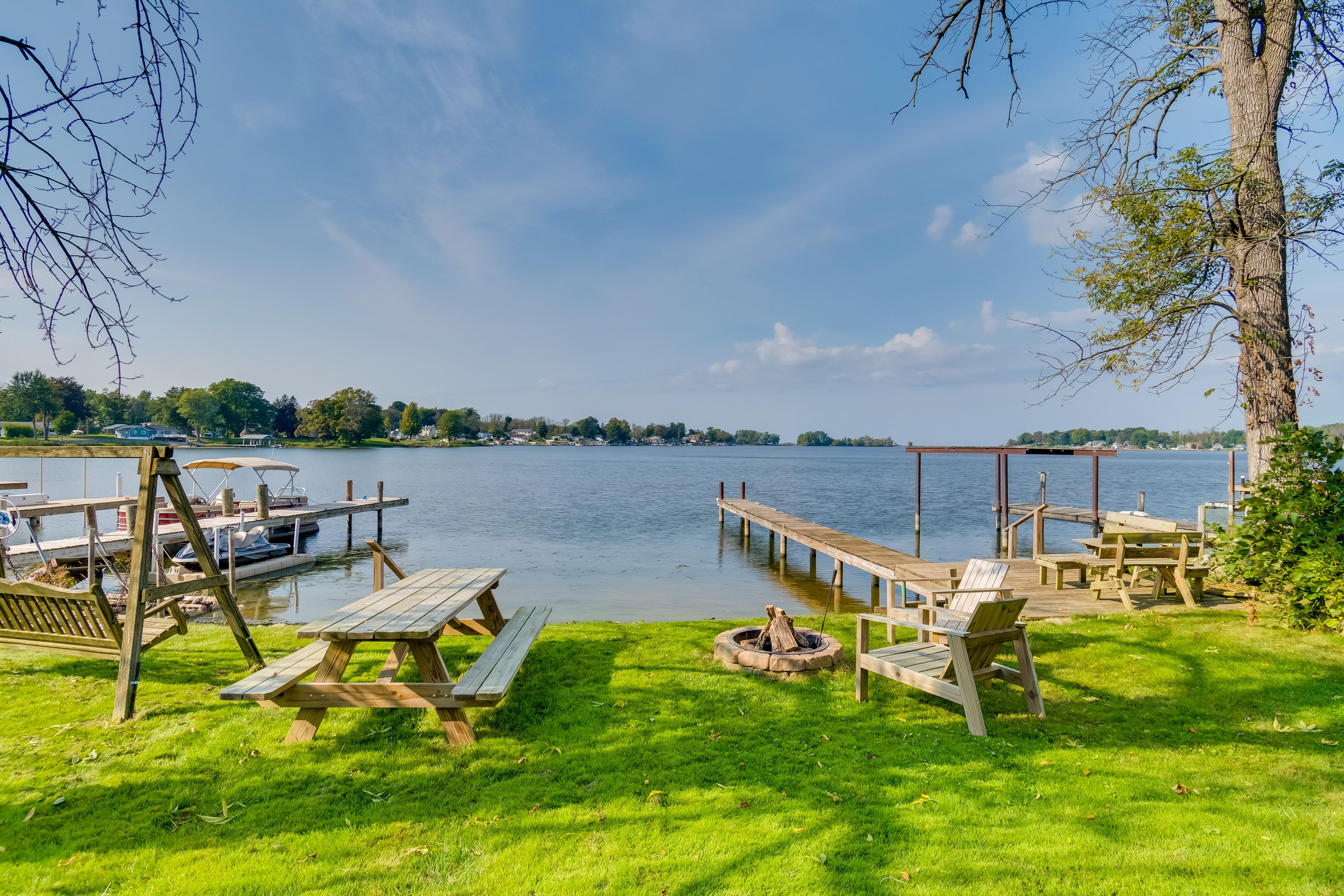 Wolcott Vacation Rental | 3BR | 2BA | 1,583 Sq Ft | Stairs Required to Enter