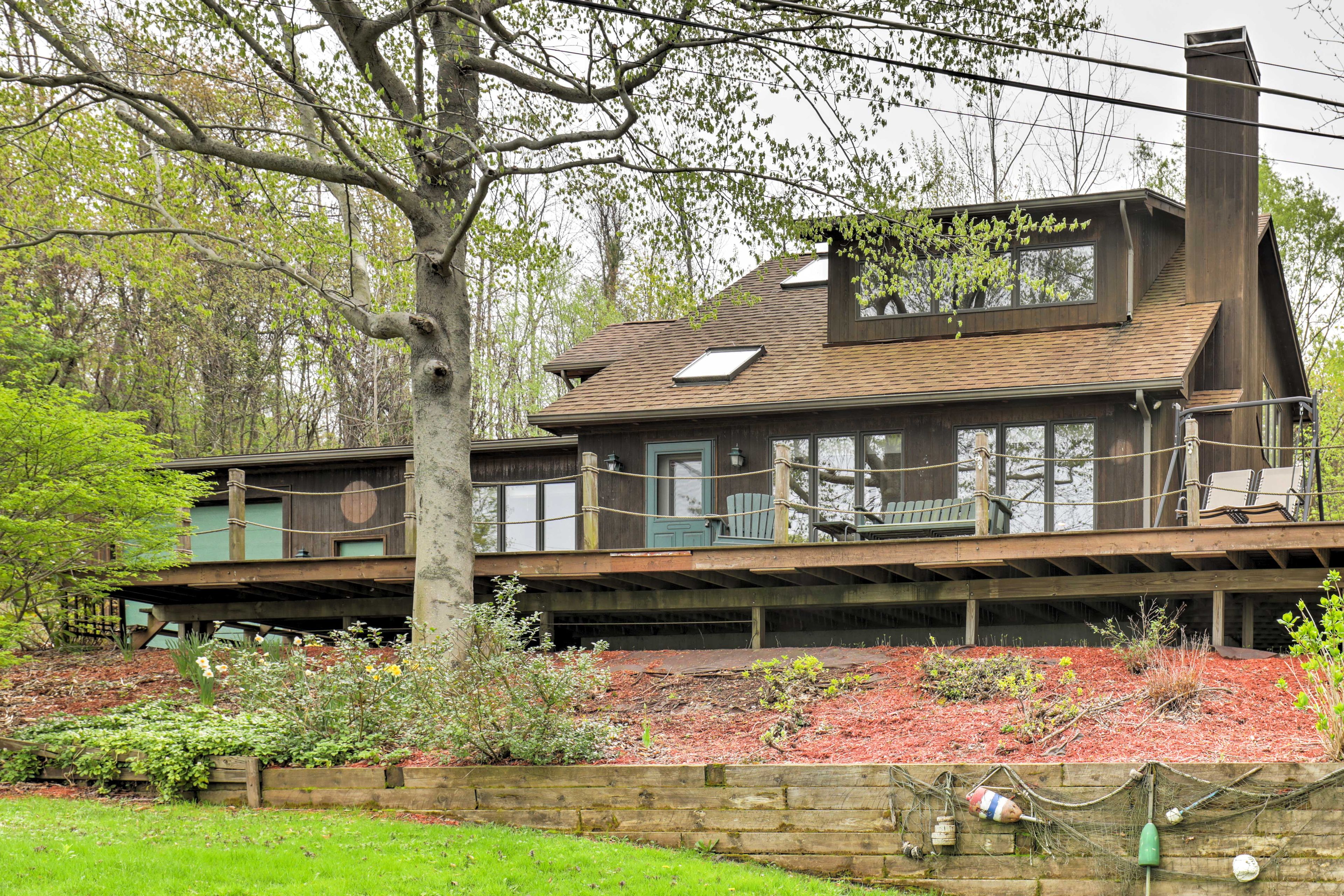 Exterior | Furnished Deck | Lake Ontario Views & Access