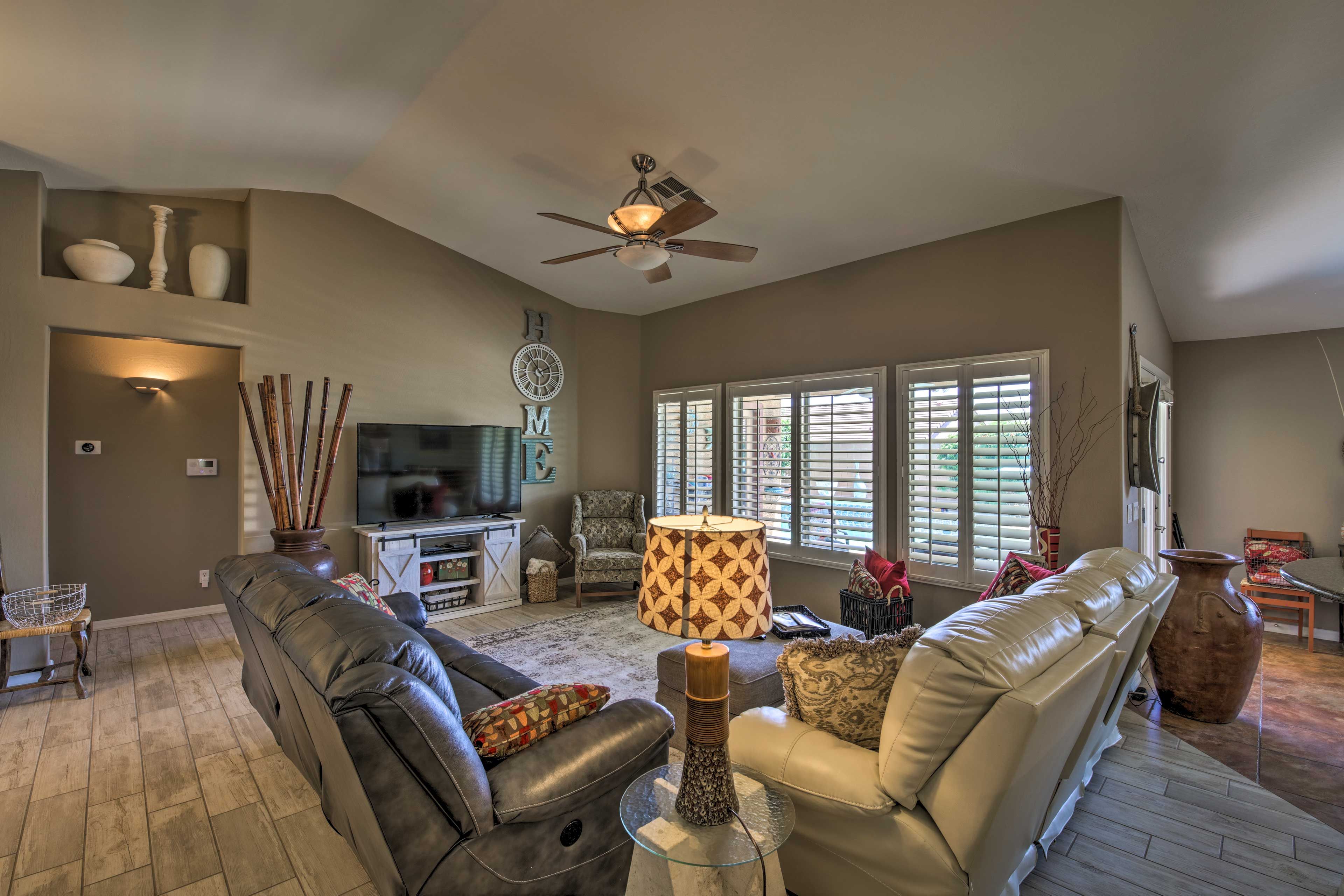 Living Room | Free WiFi