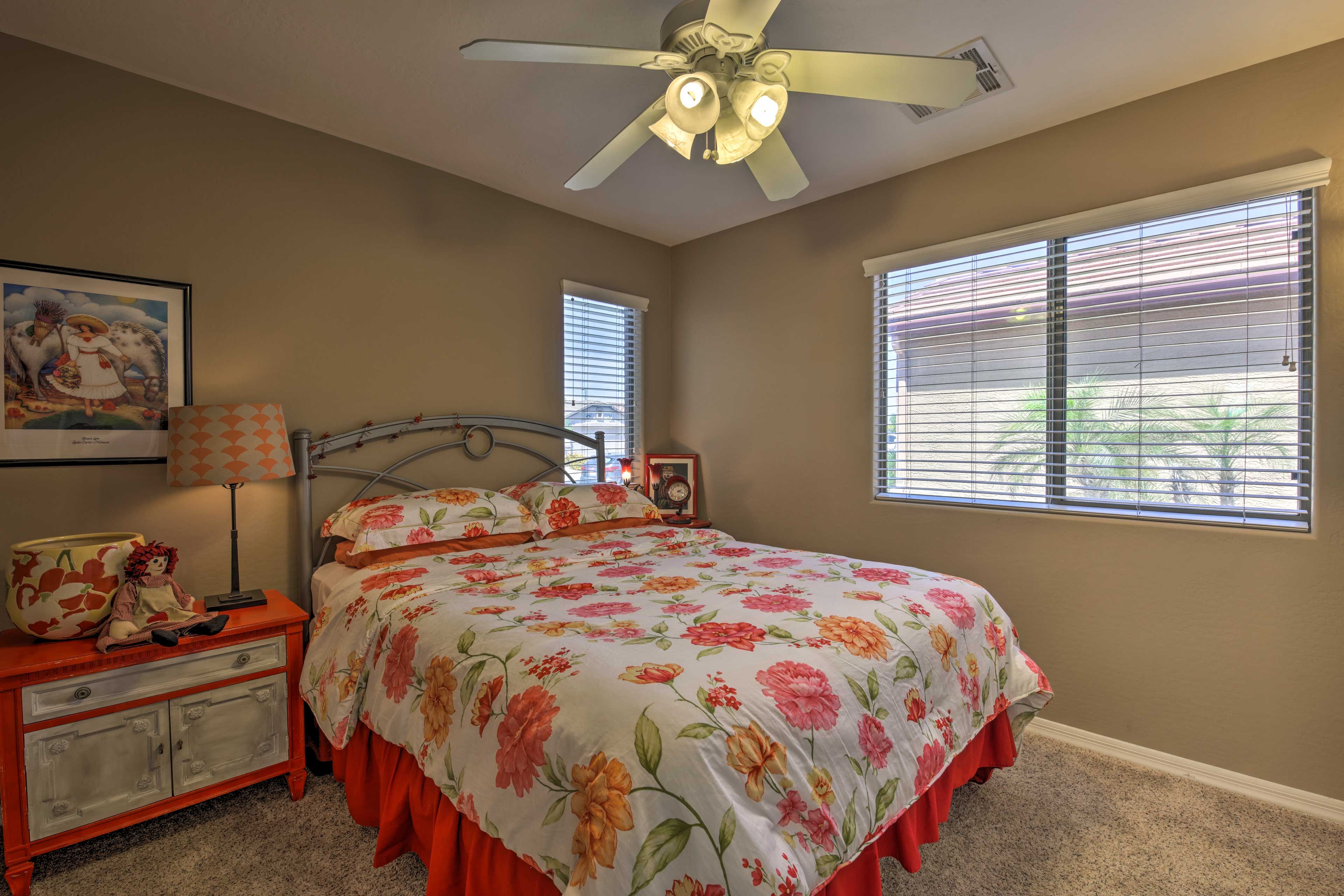 Bedroom 3 | Queen Bed