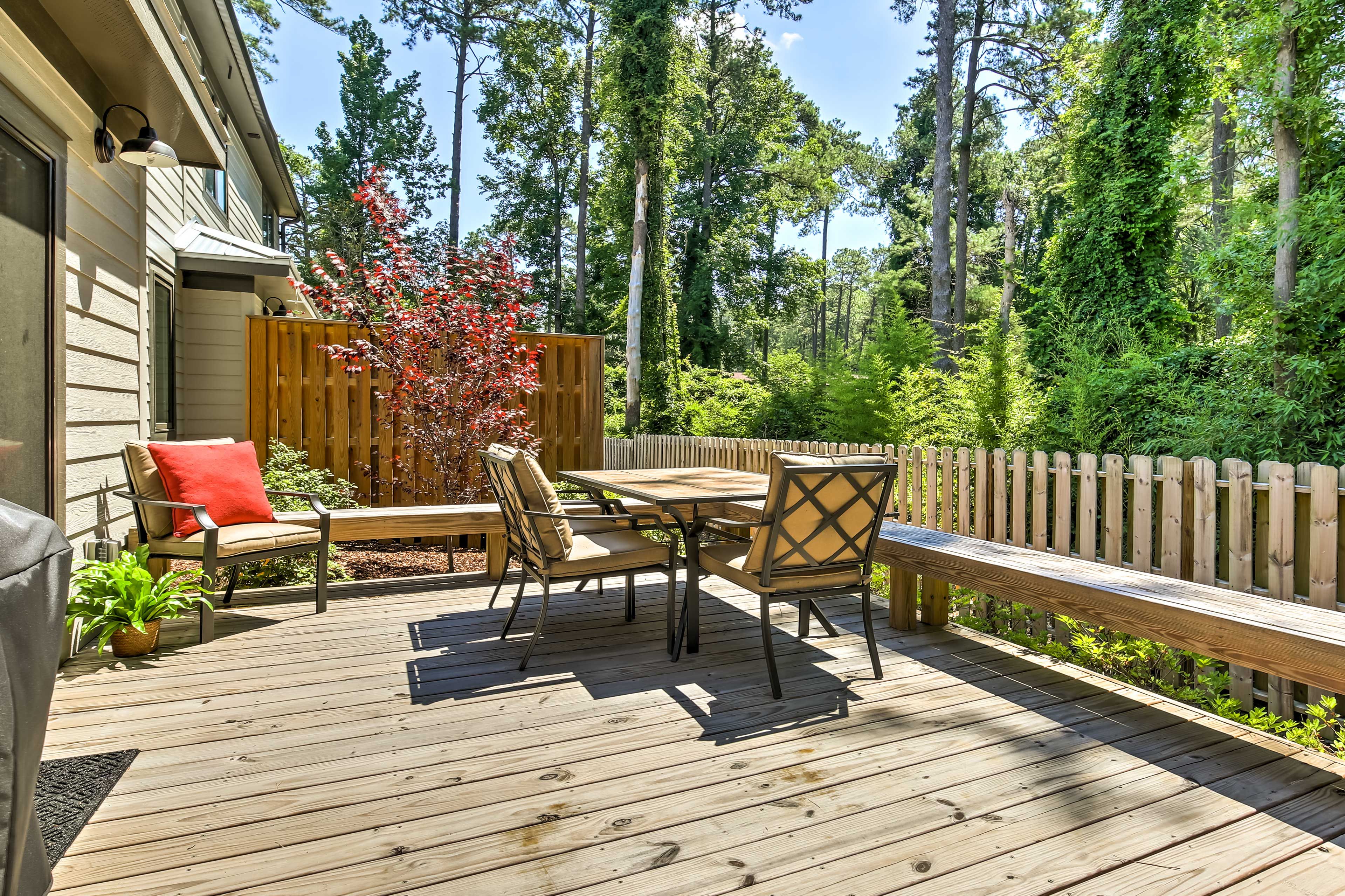 Private Deck