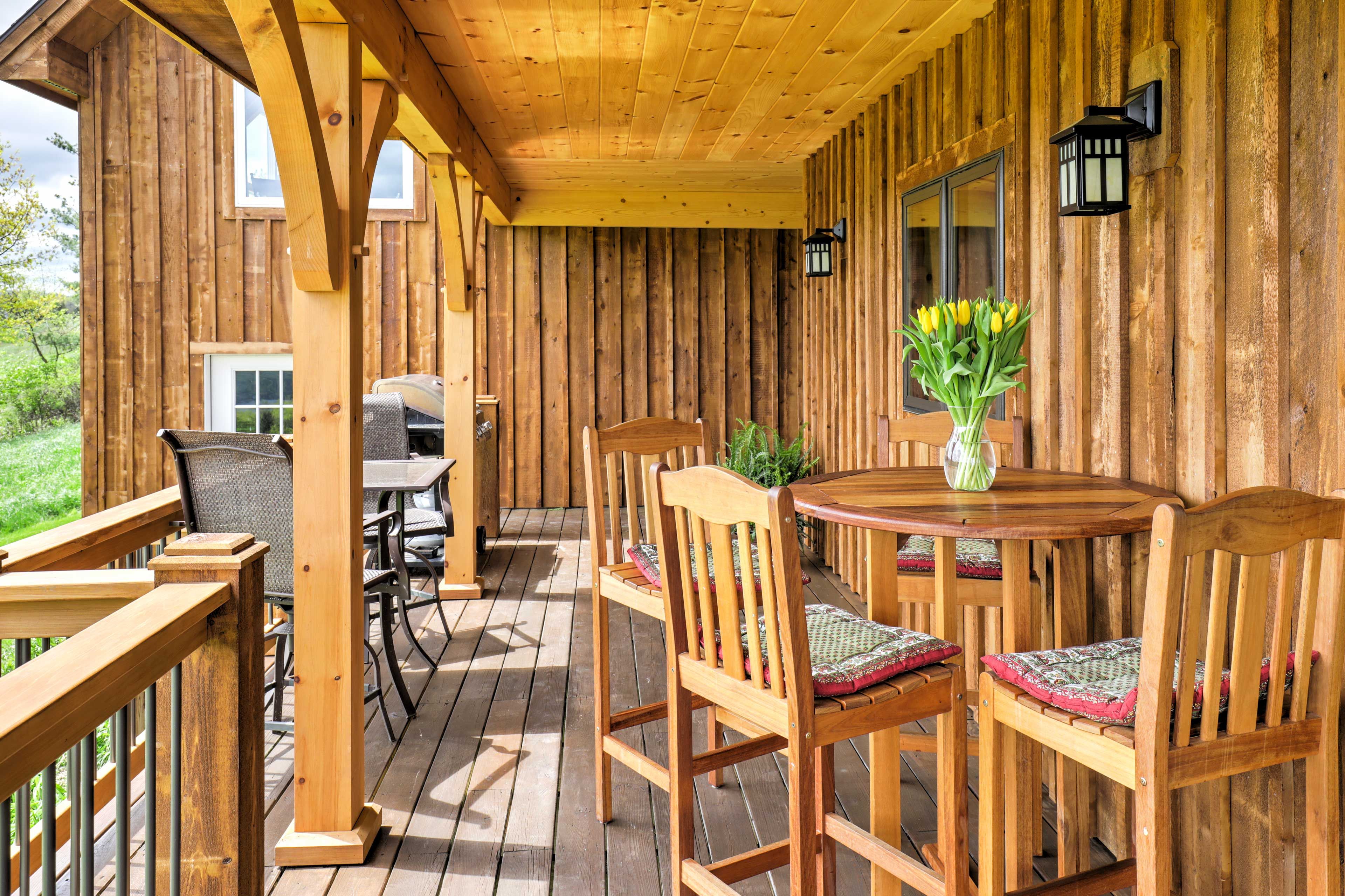 Wraparound Deck