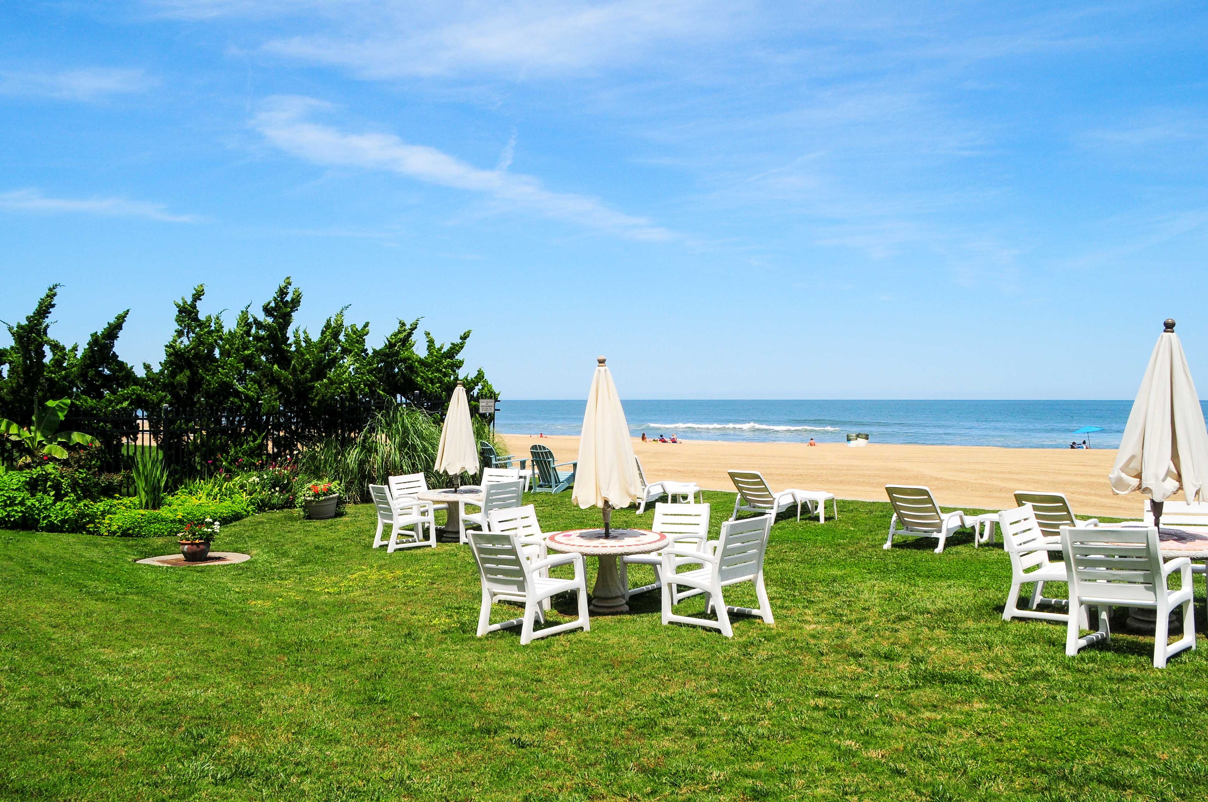 You'll never get tired of spending time by the shore.