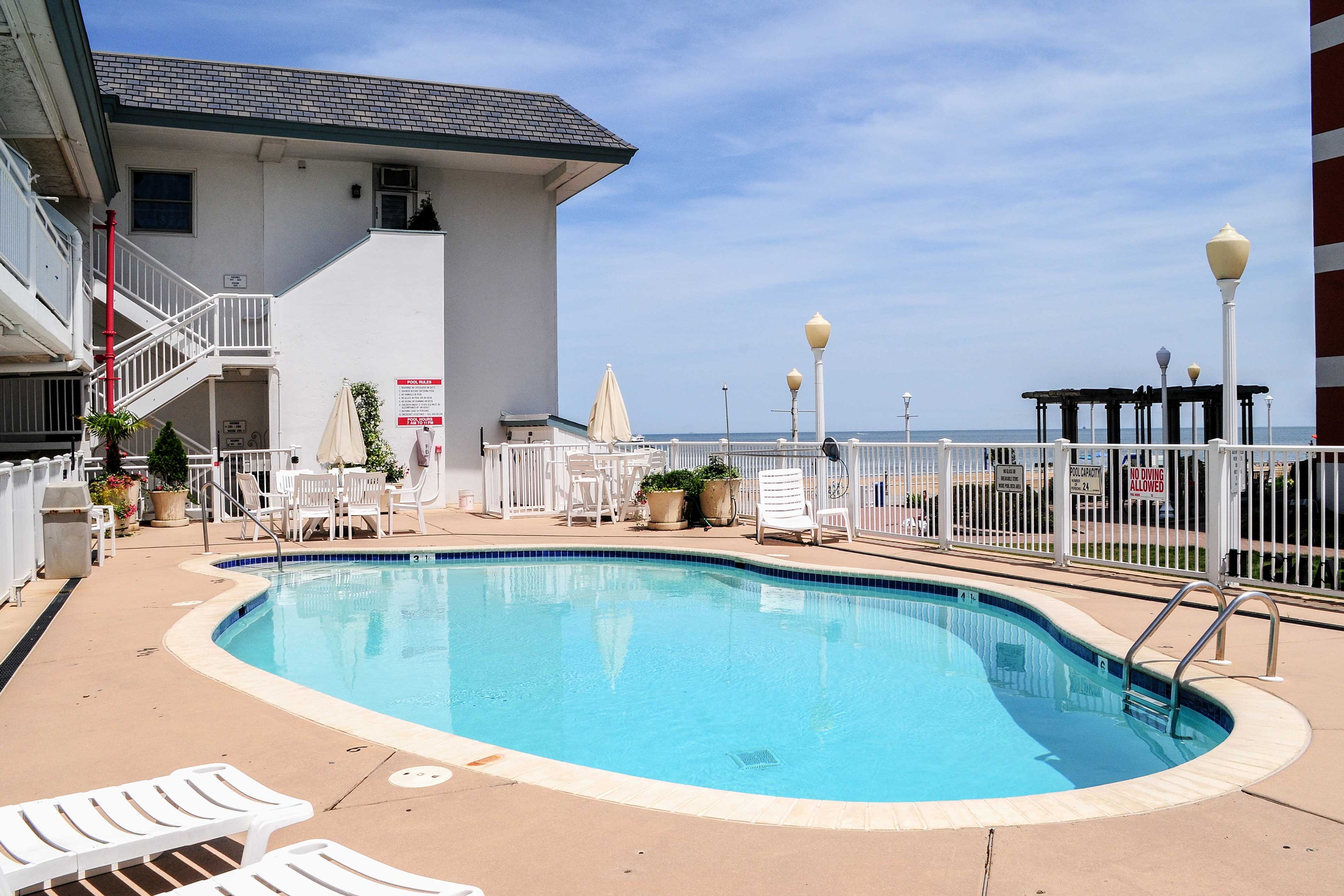 Go for a refreshing swim in the complex's outdoor swimming pool.