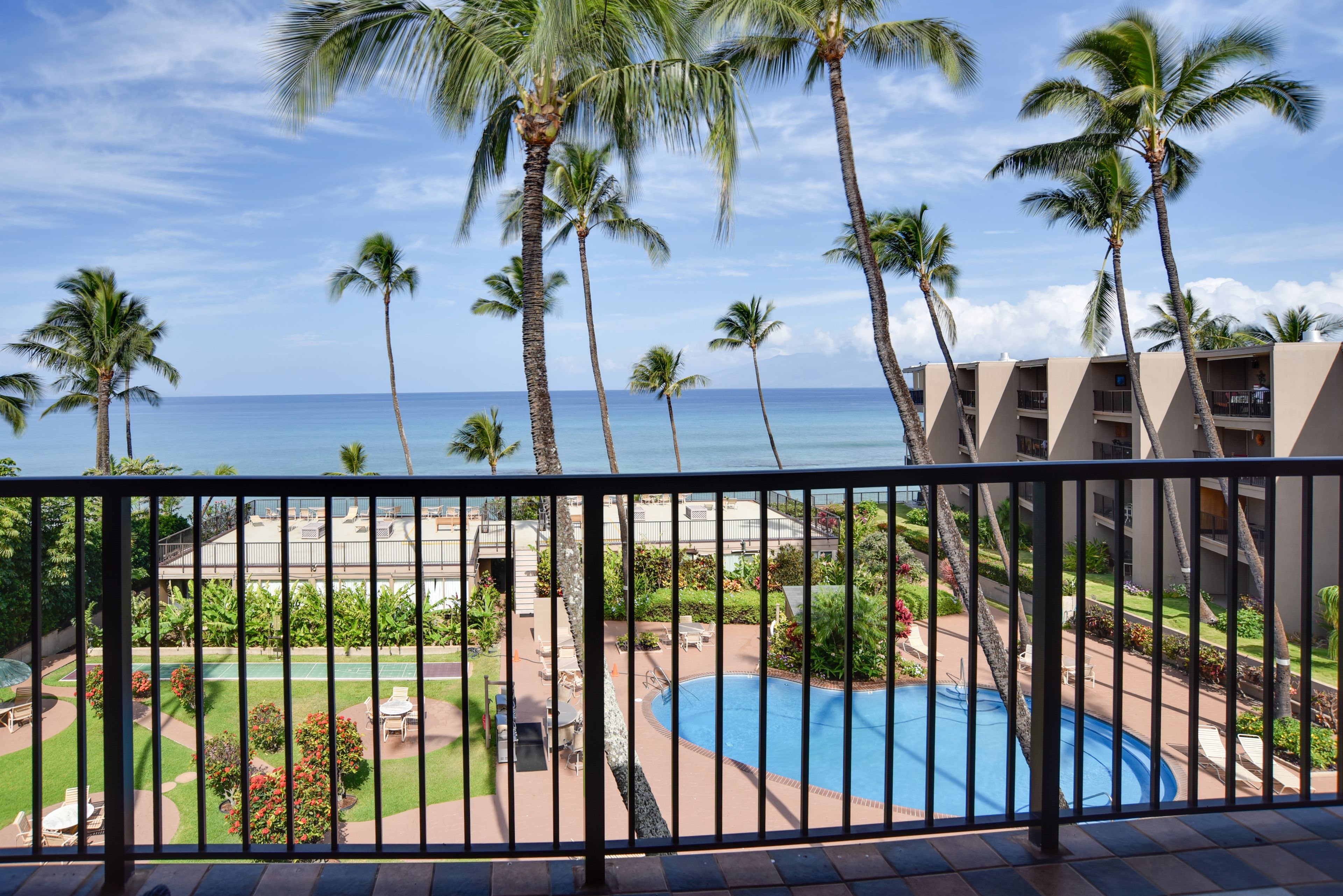 Lahaina Vacation Rental | 1BR | 1BA | 4th Floor | 566 Sq Ft | Single Story