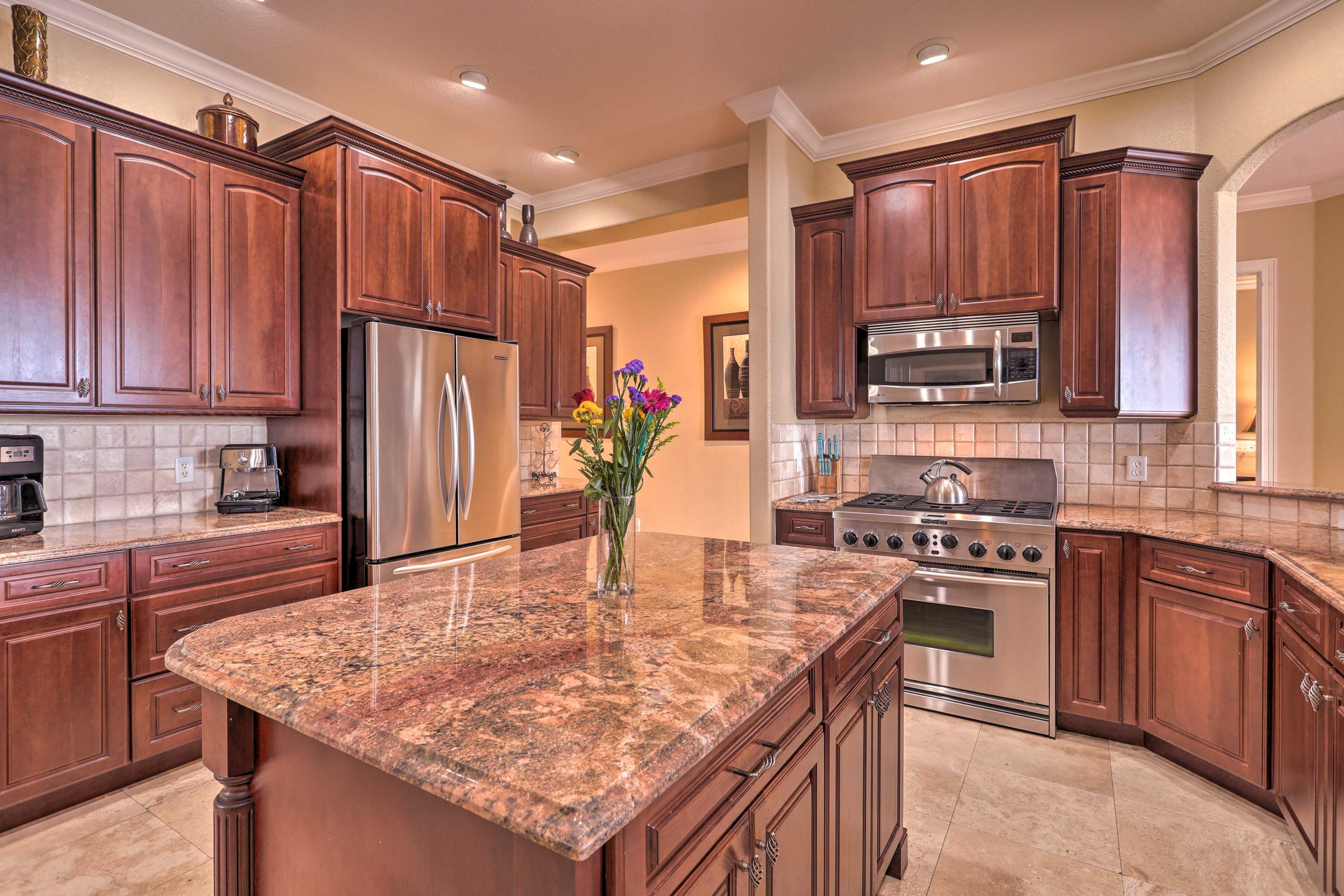 Kitchen | Fully Equipped | Lower Level