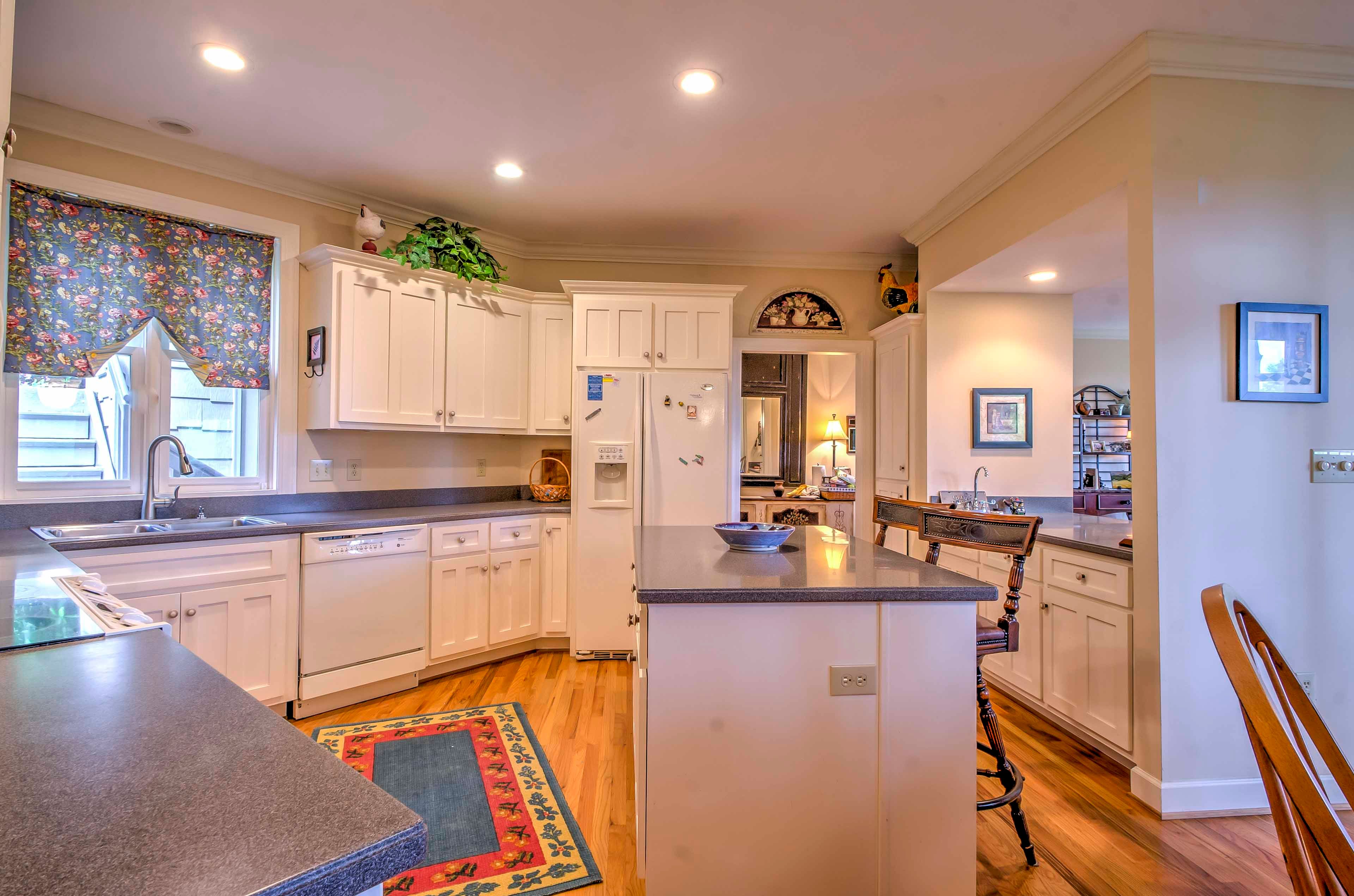 The kitchen is fully equipped with everything you'll need to prepare tasty meals.