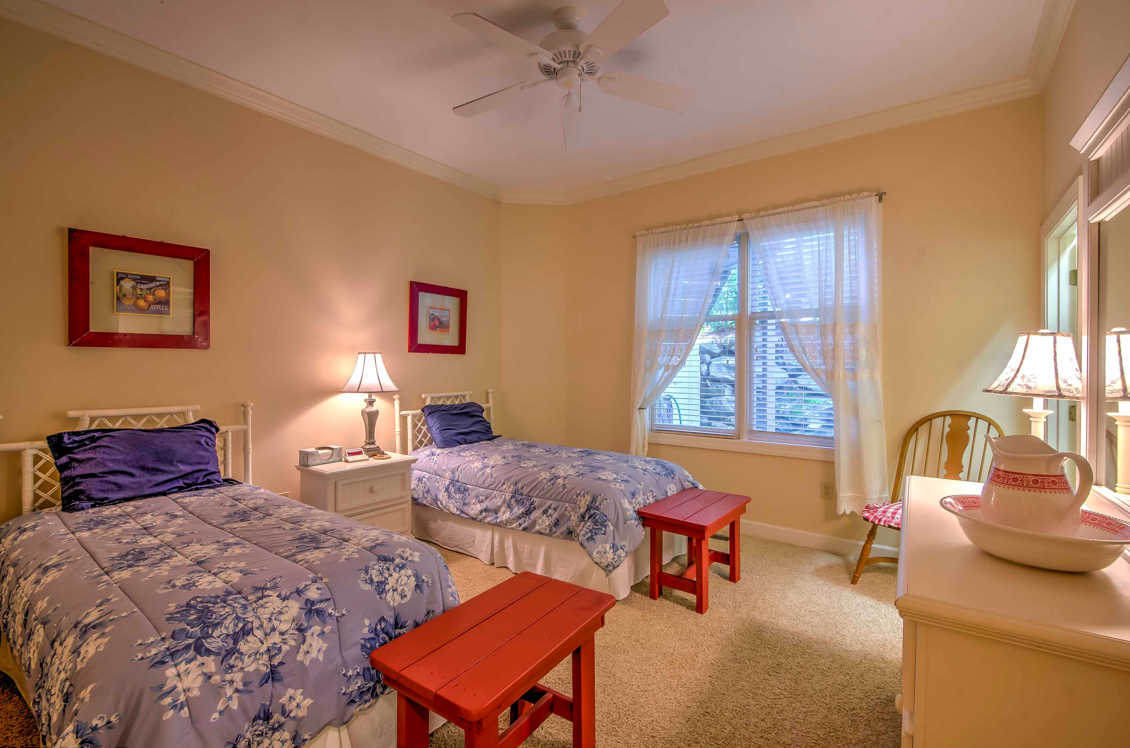 The third bedroom has 2 twin-sized beds.