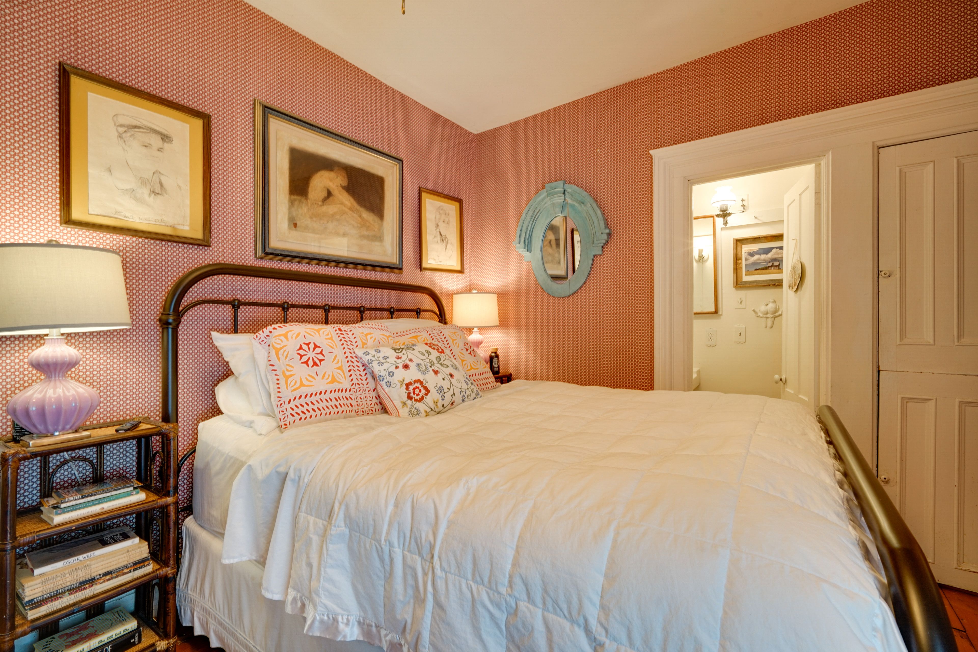 Bedroom 2 | Queen Bed
