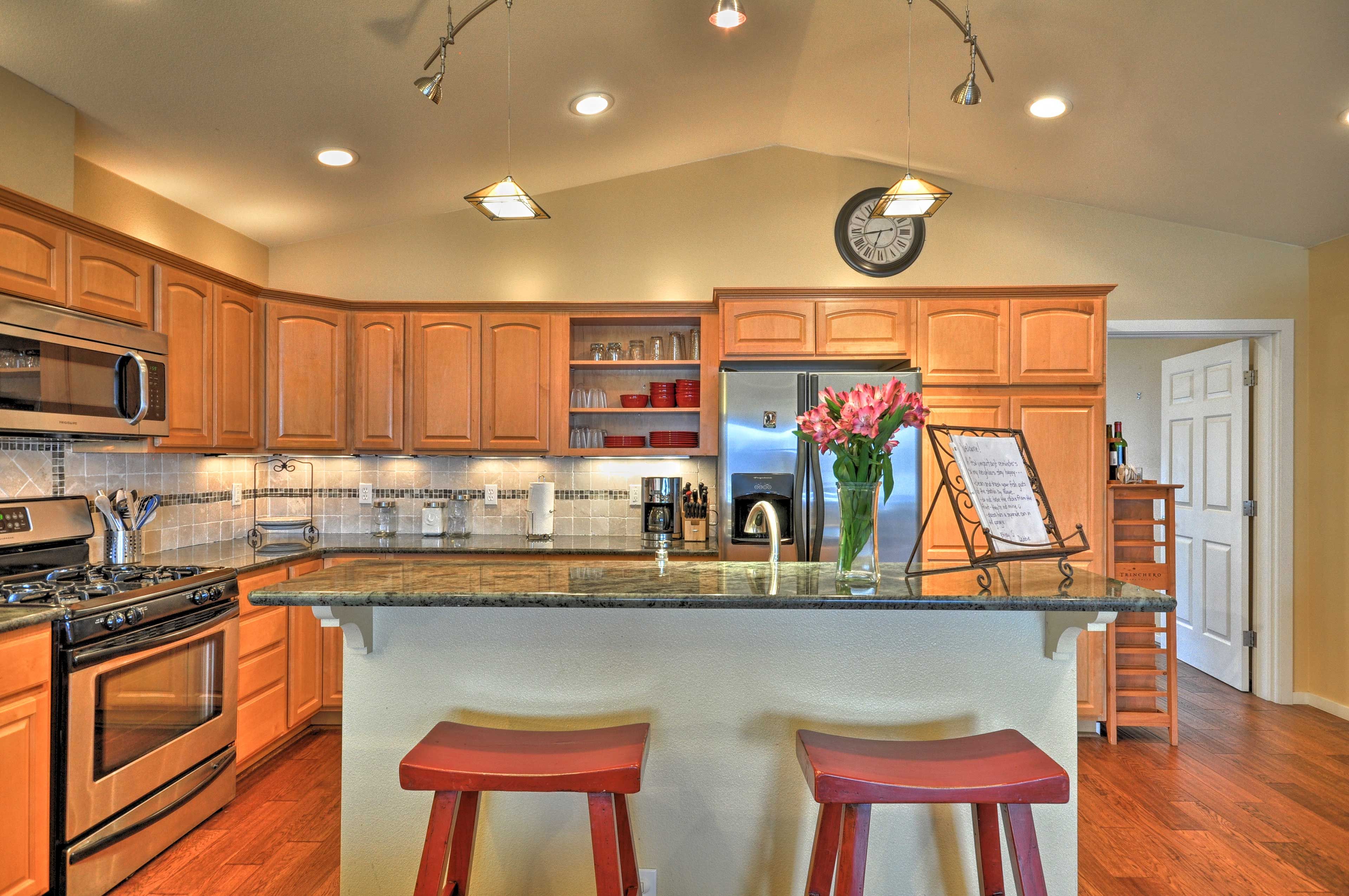 Grab a seat at the breakfast bar to keep the chef of the group company.