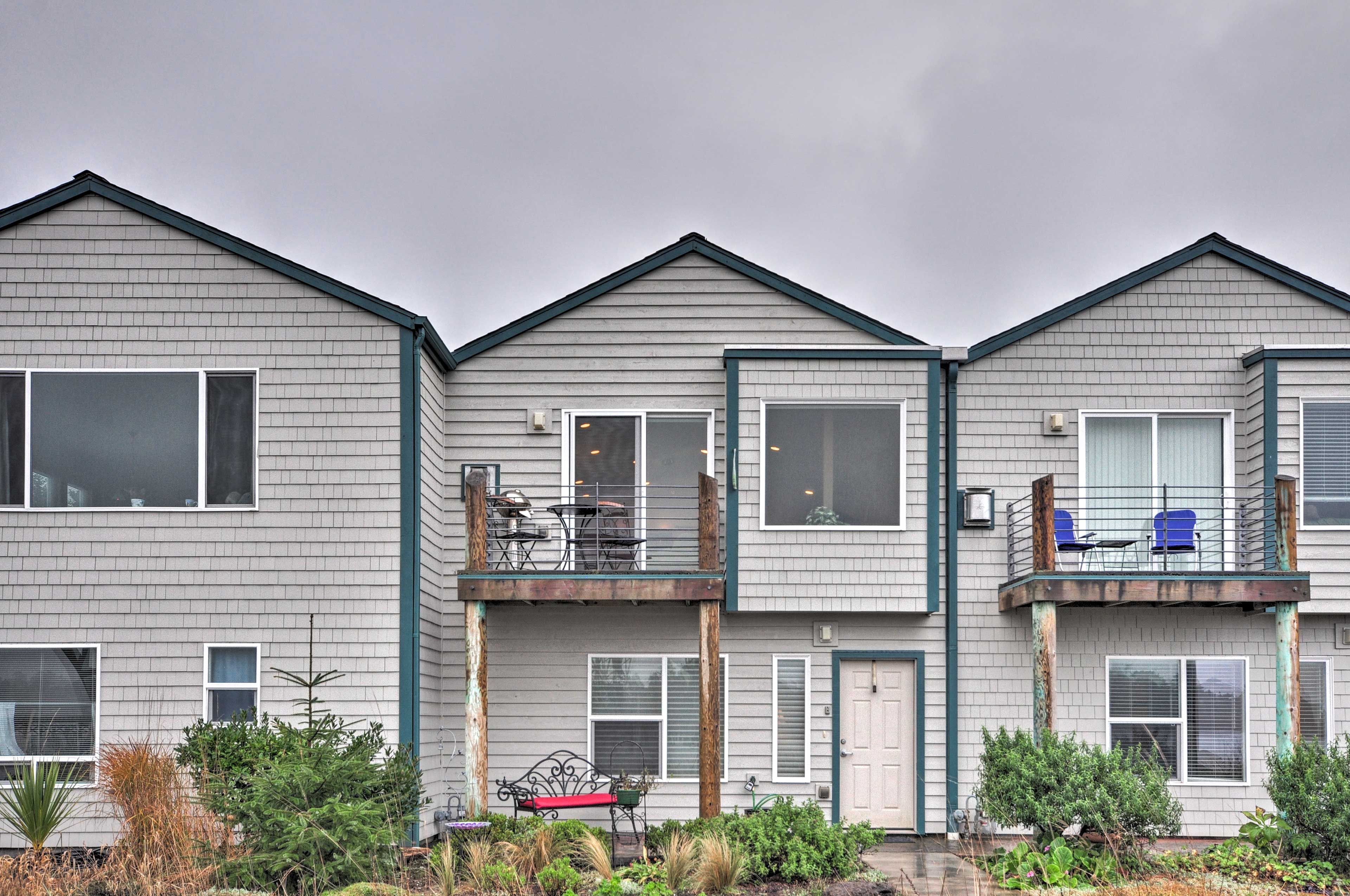 This townhome is located within minutes from many nearby attractions.