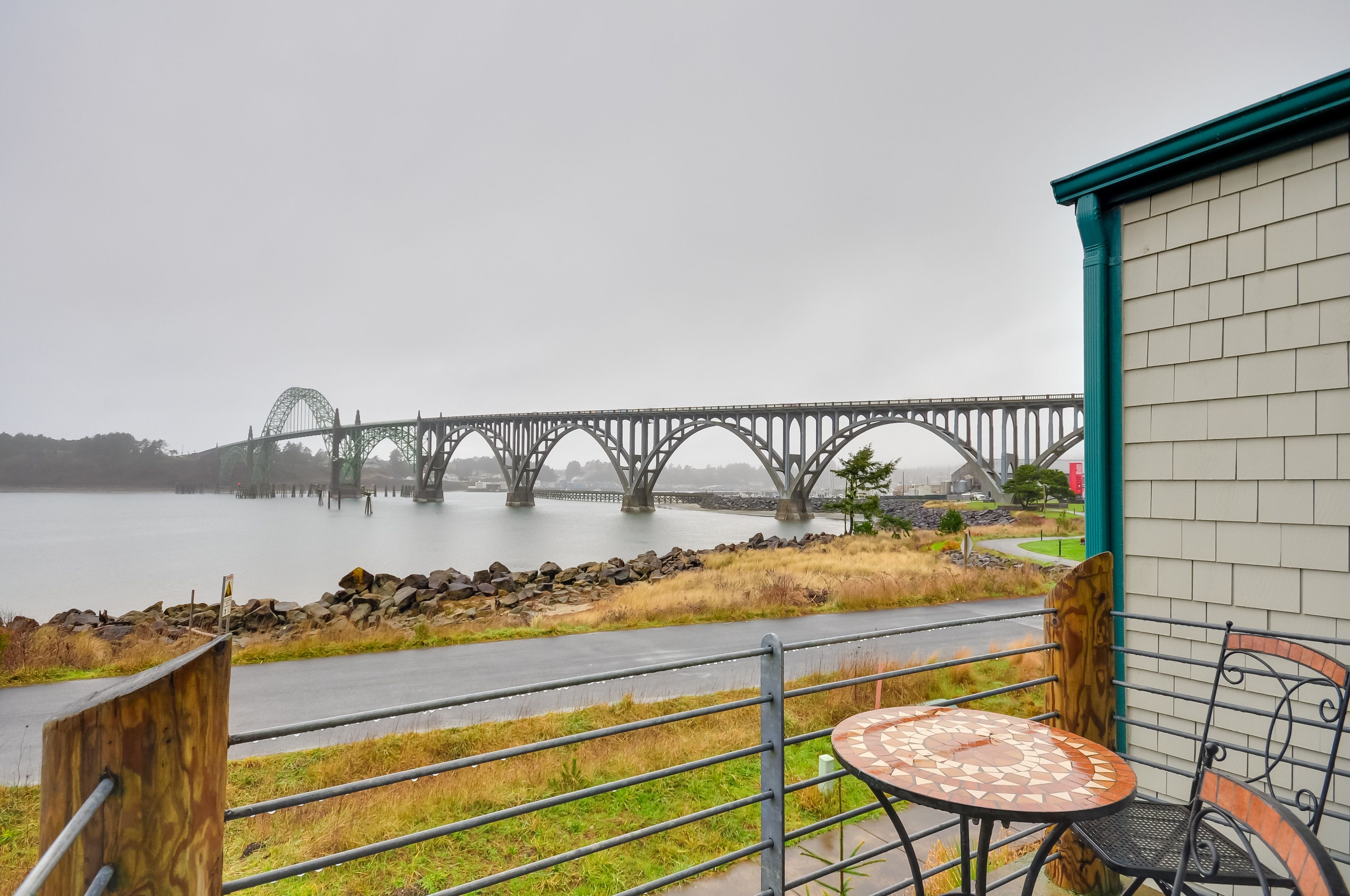 Newport Vacation Rental | 2BR | 2BA | 1,500 Sq Ft