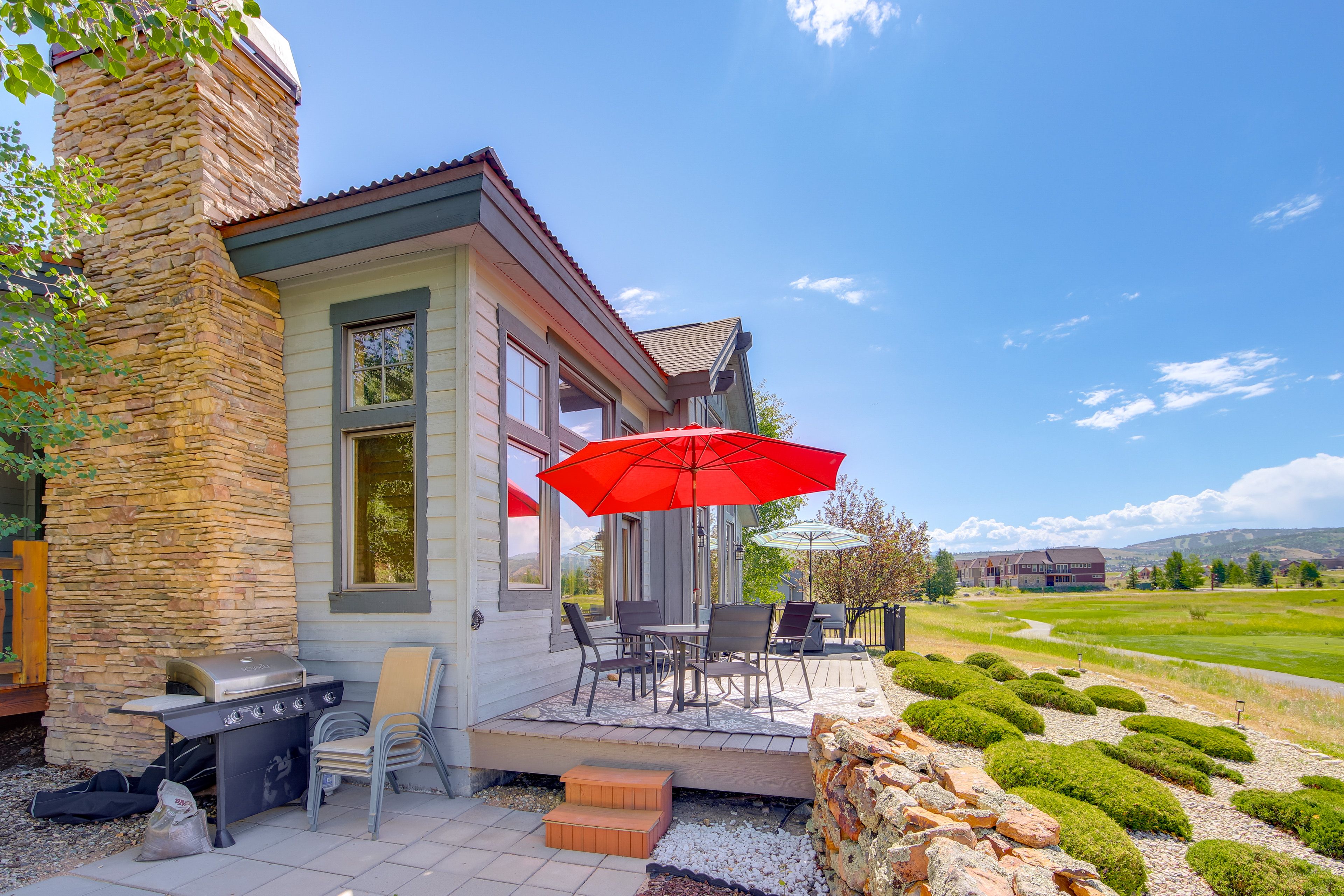 Deck | Gas Grill | Mountain & Golf Course View