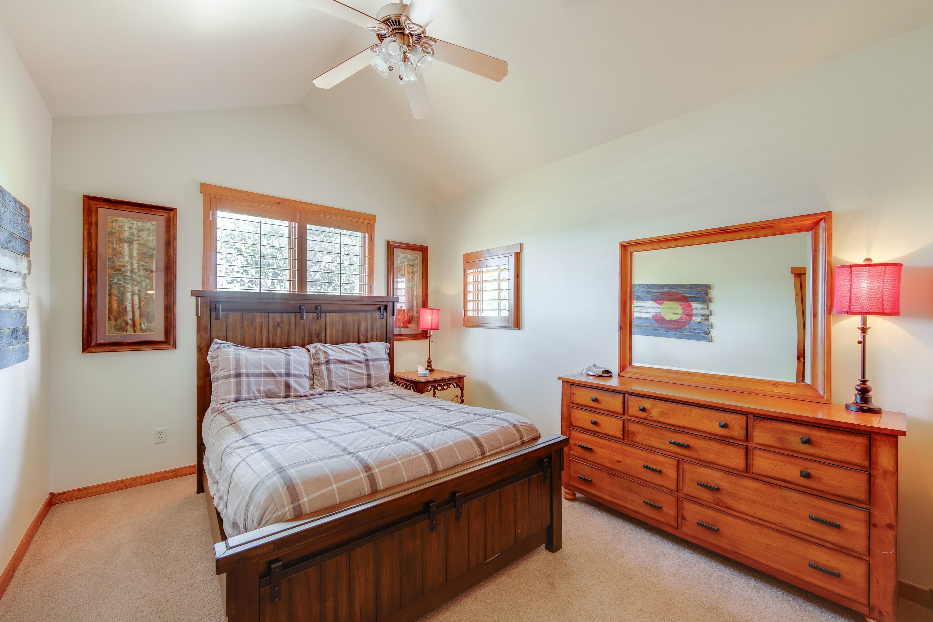 Bedroom 2 | King Bed | 2nd Floor