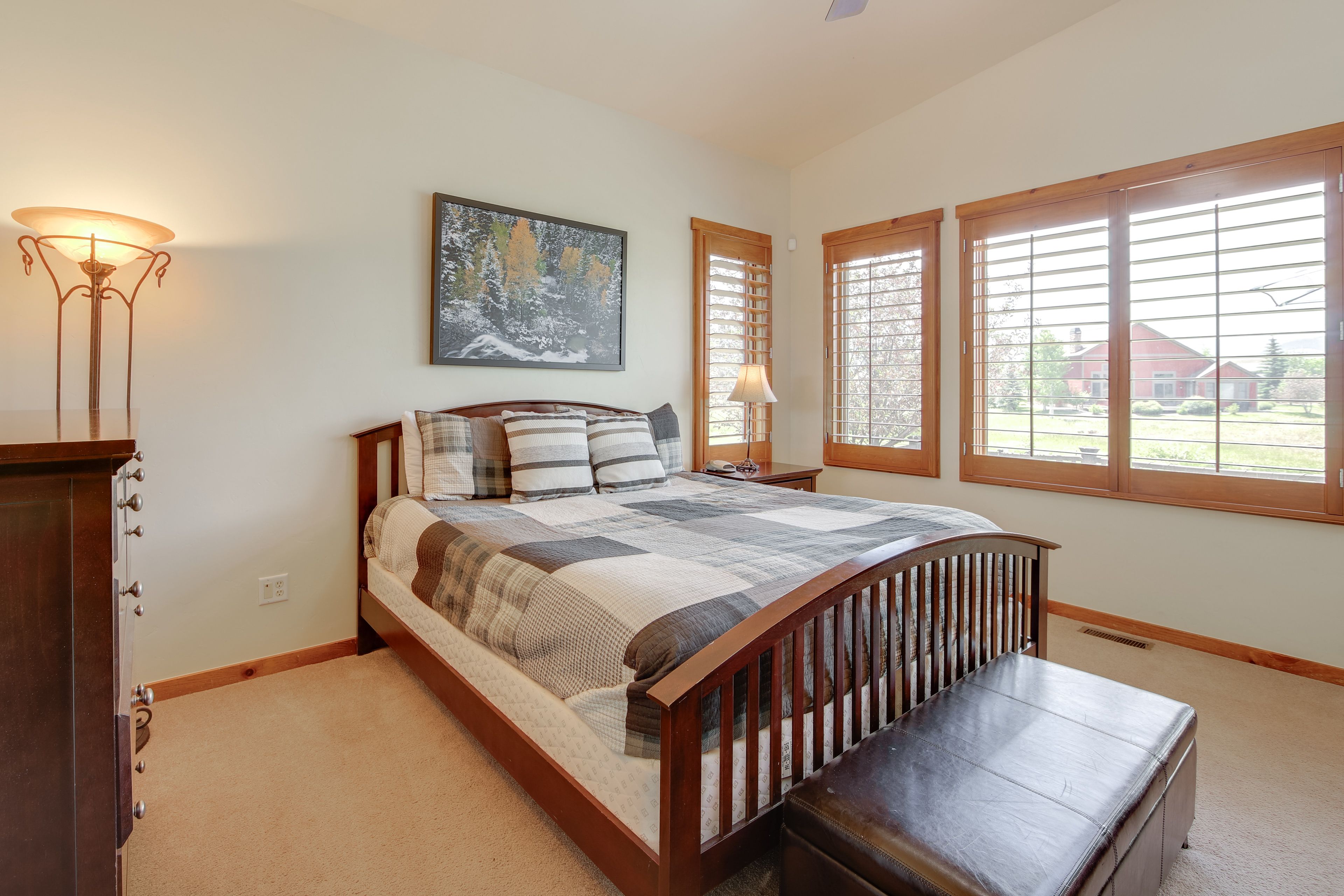 Bedroom 1 | King Bed | Linens Provided | 1st Floor