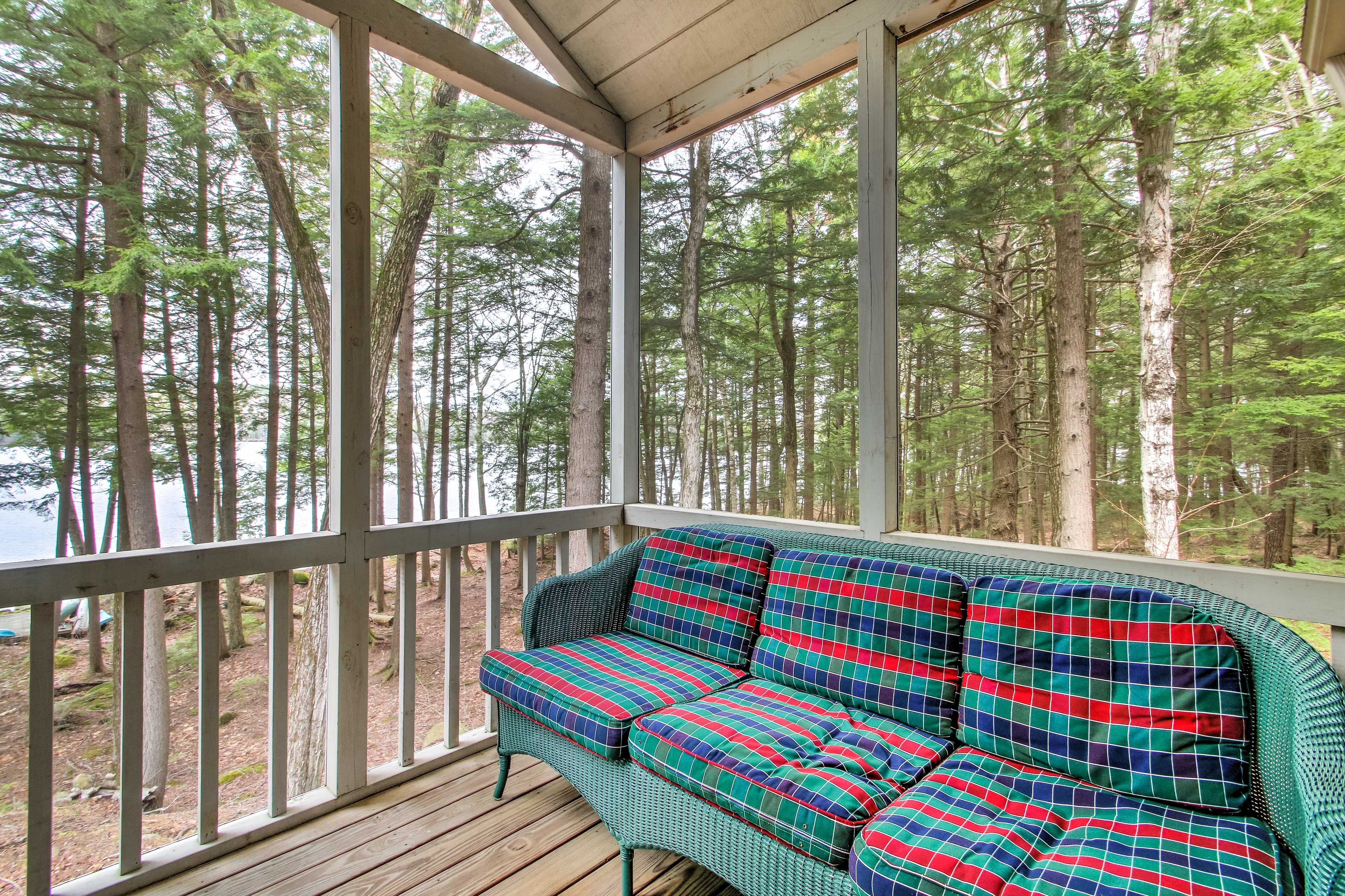 Screened-In Porch