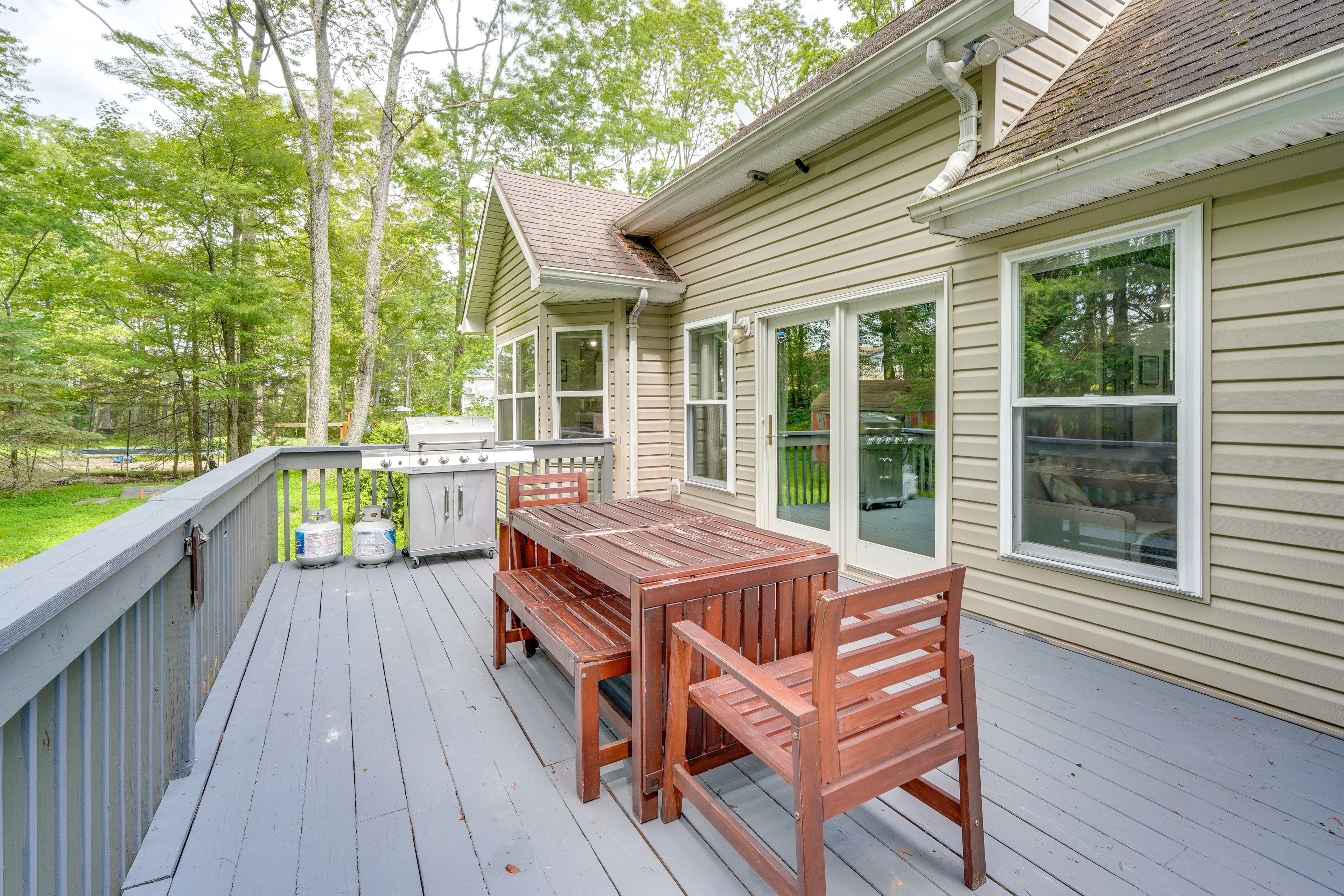 Deck | Gas Grill