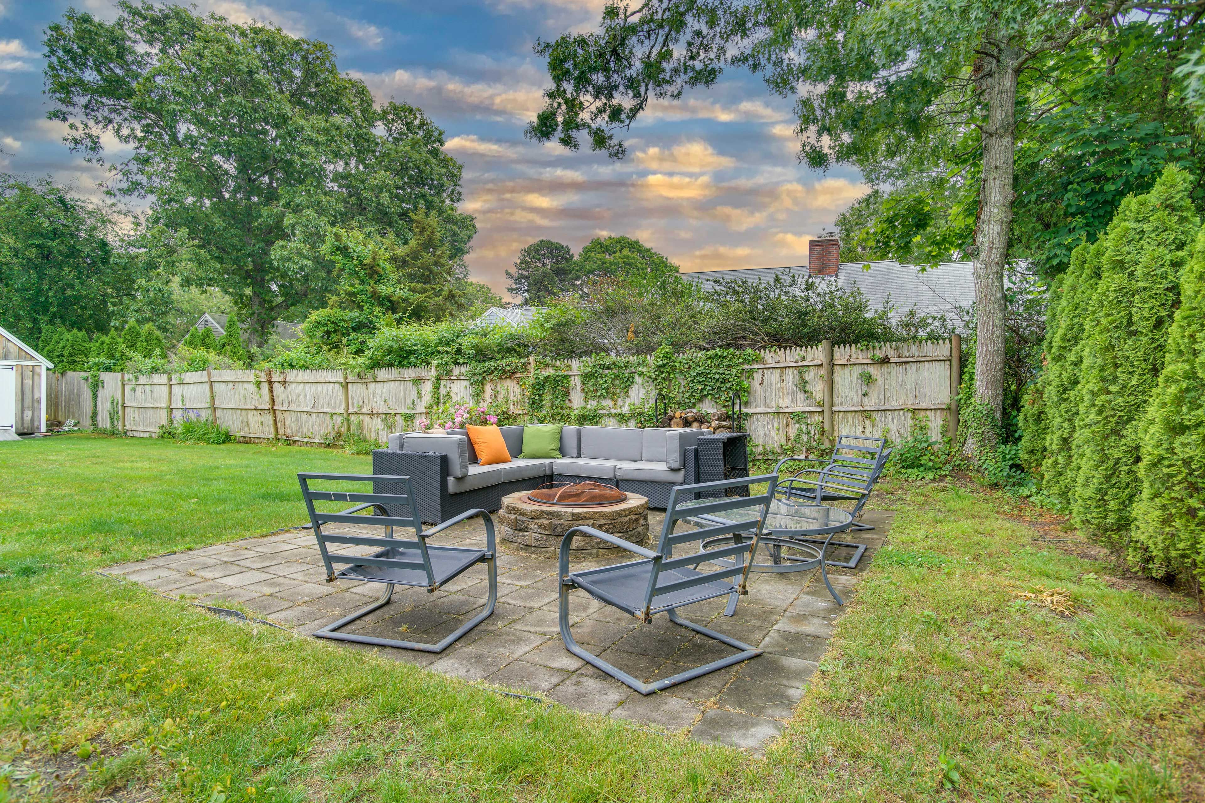 Yard | Fire Pit