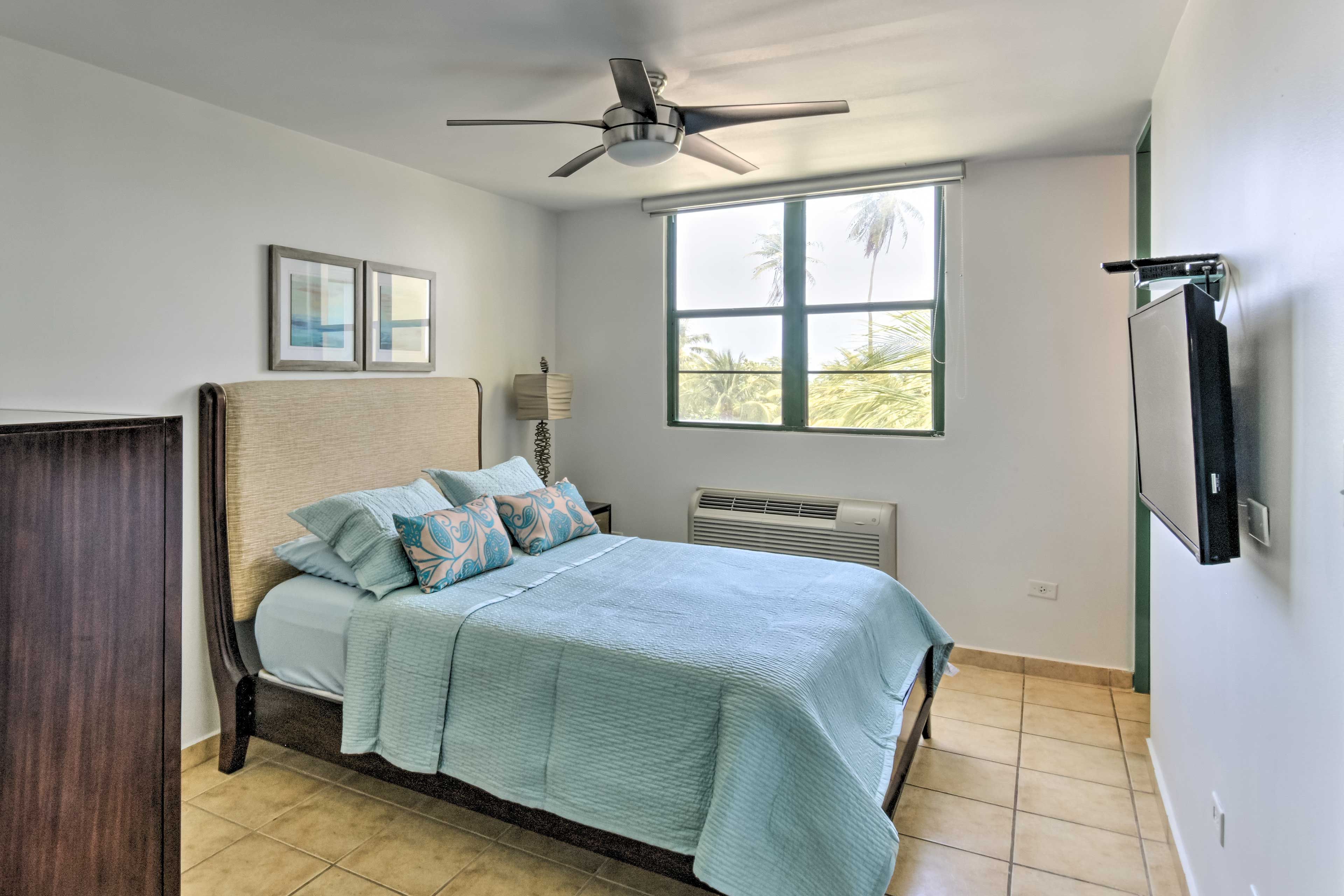 Bedroom 2 | Queen Bed