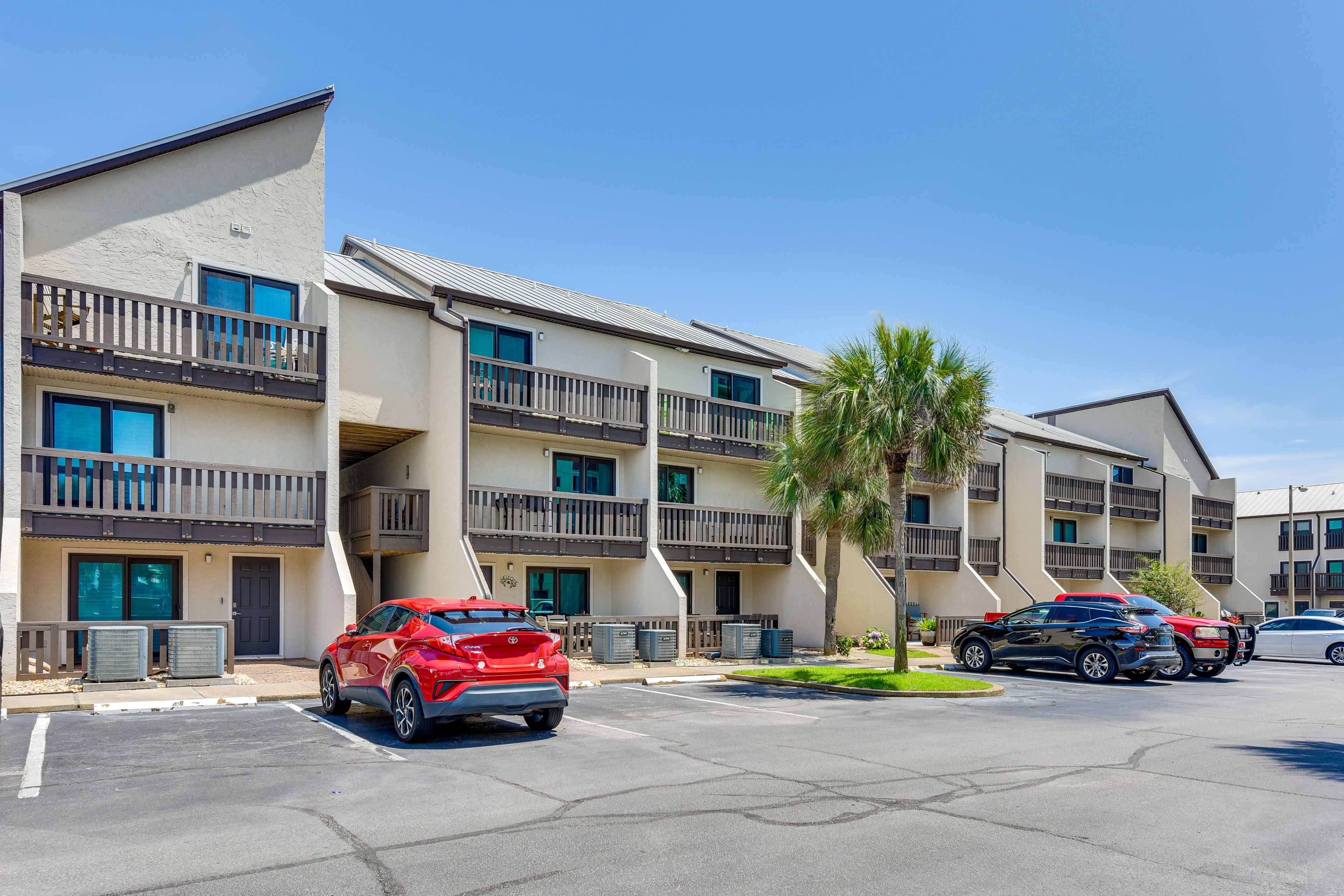 Parking | Designated Spot (1 Vehicle) | Guest Spot (1 Vehicle)