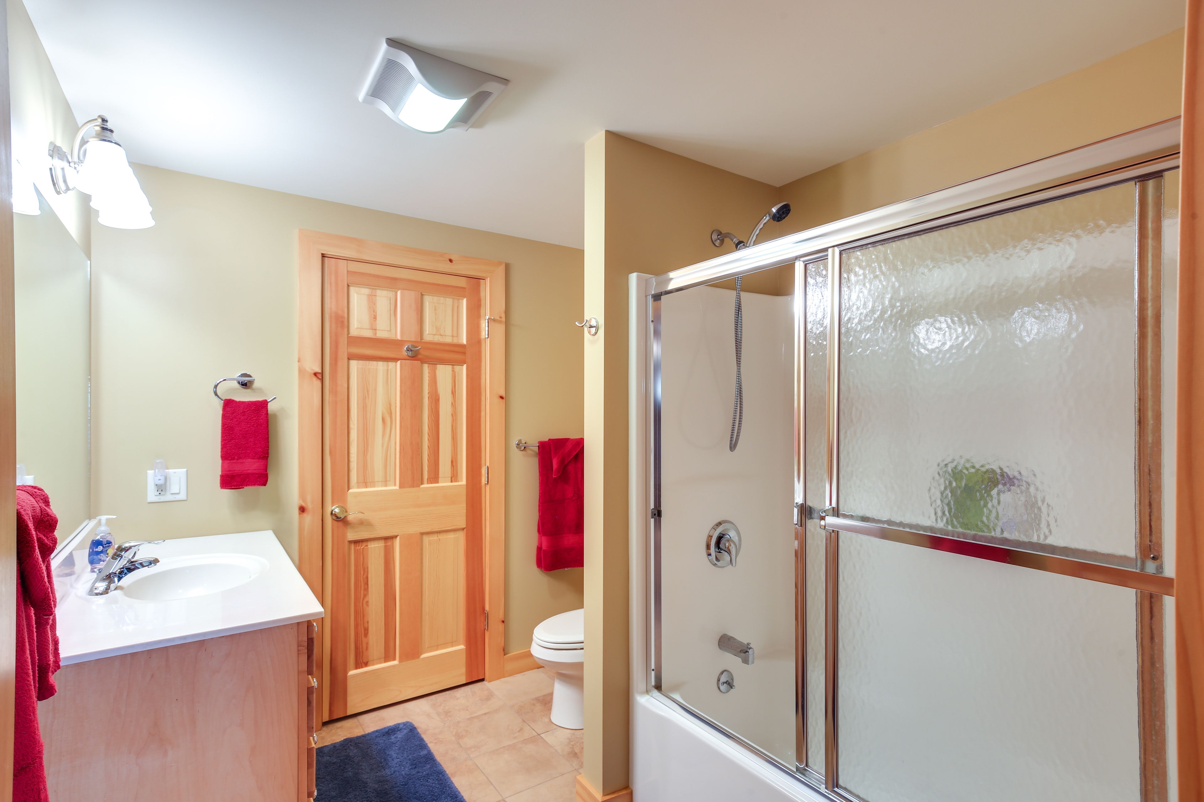Bathroom | Towels Provided