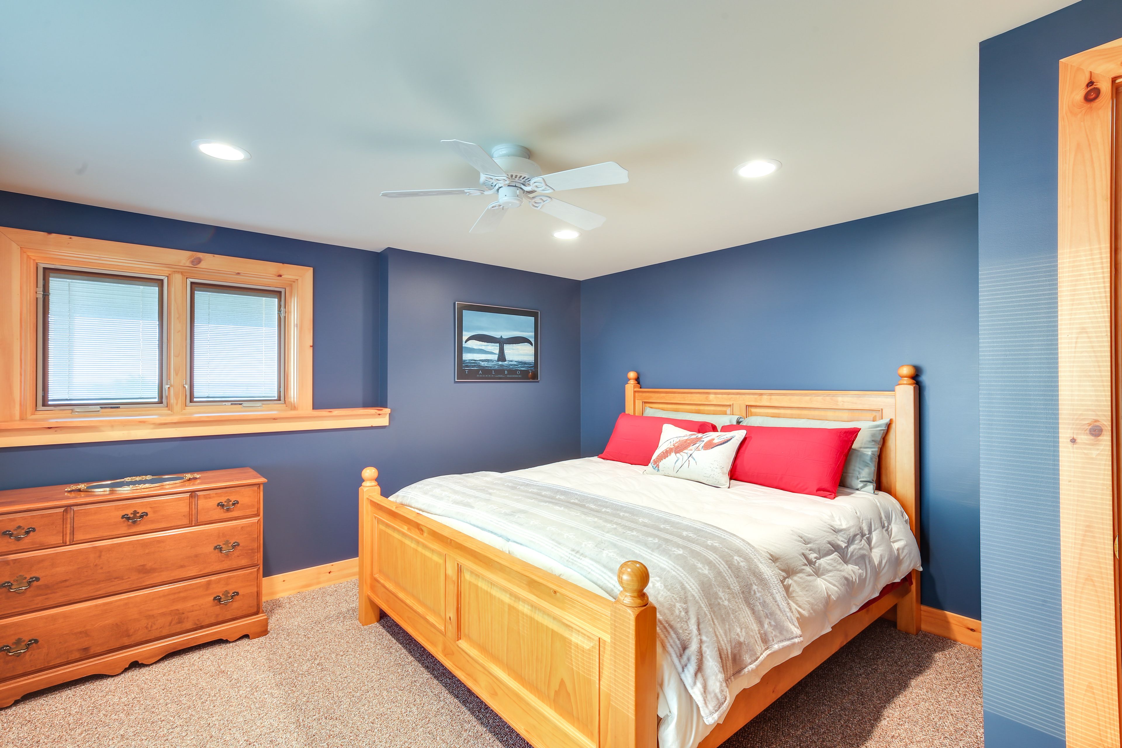Bedroom 2 | King Bed