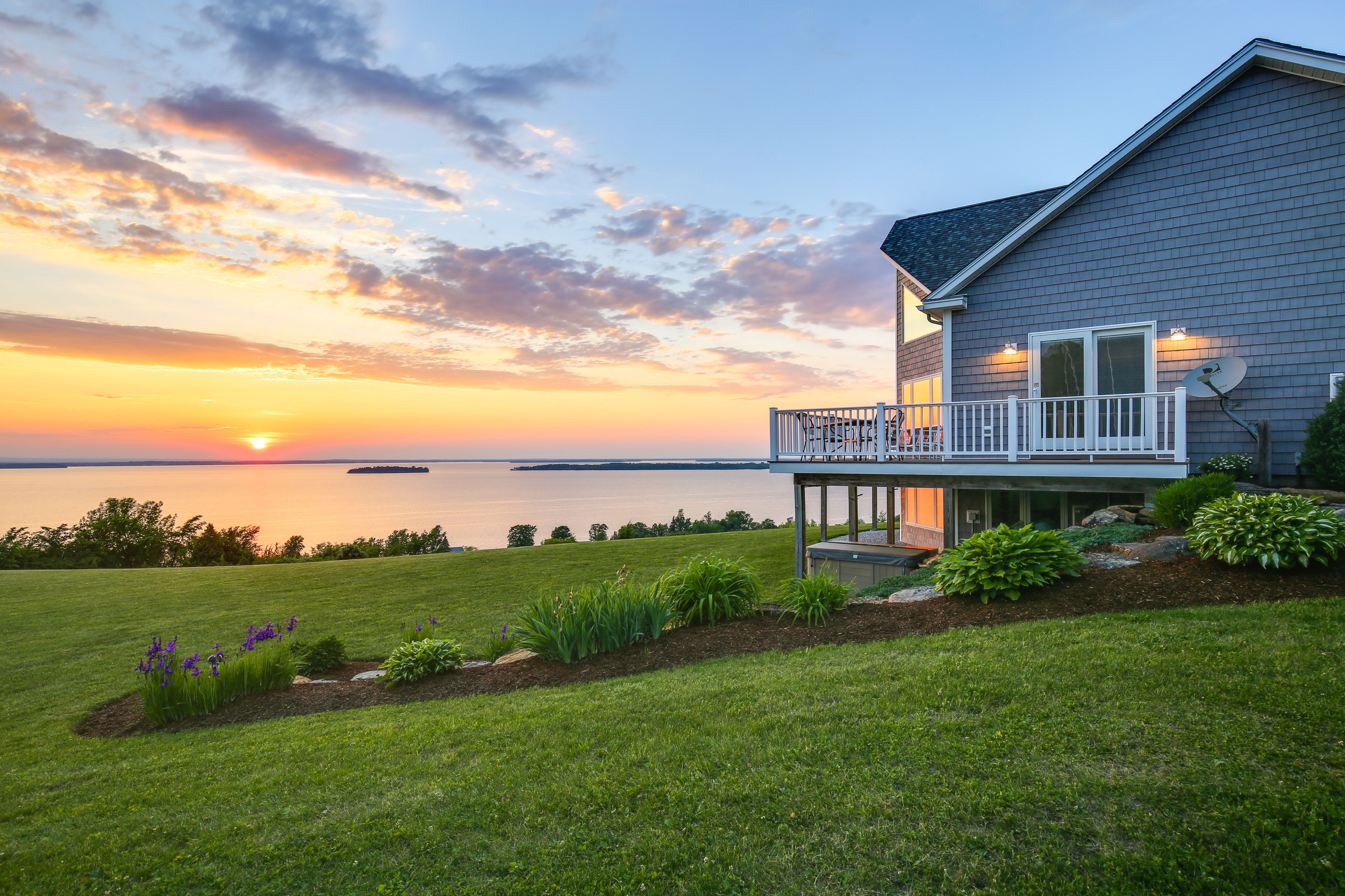 Georgia Vacation Rental | 4BR | 2.5BA | 3,500 Sq Ft | Stairs Required