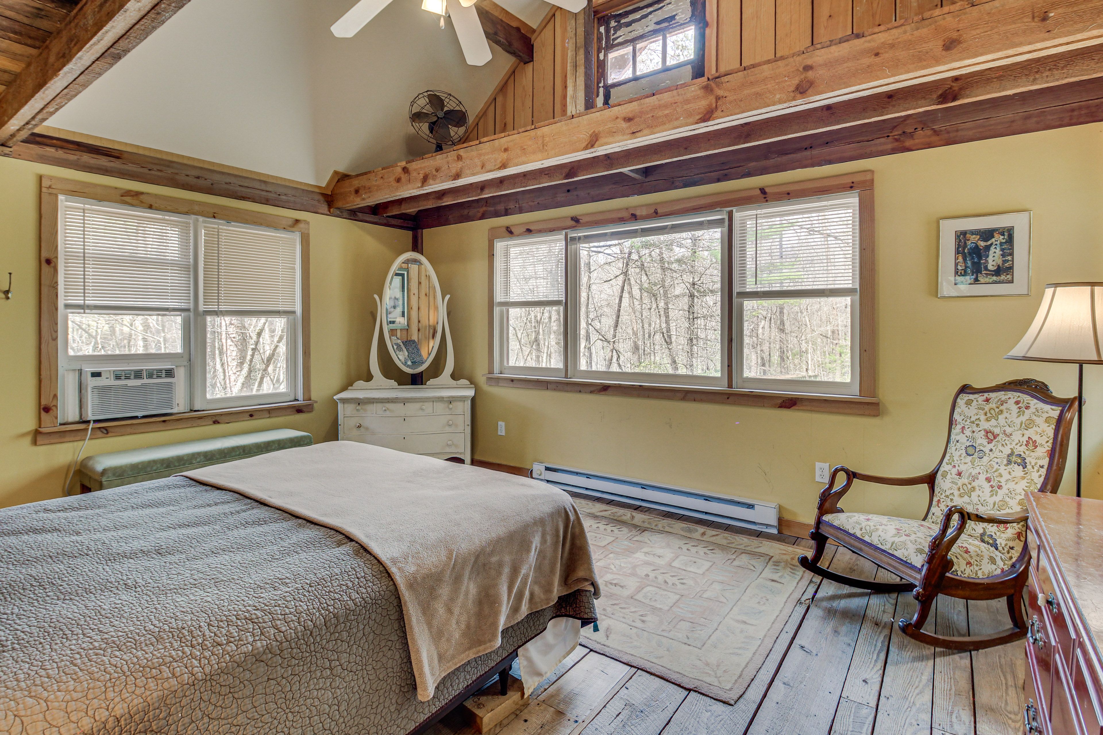 Bedroom 2 | Queen Bed | 2nd Floor