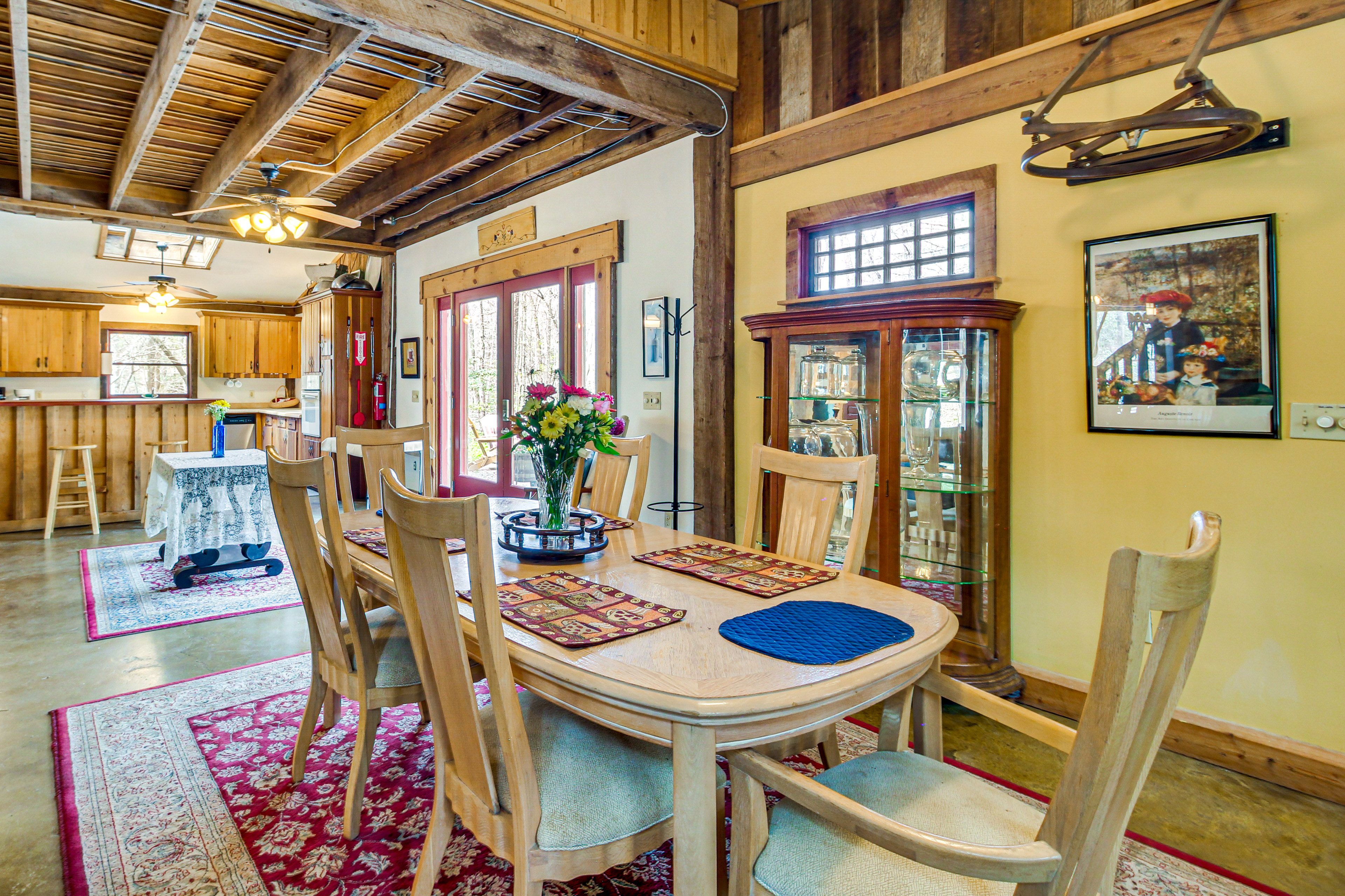 Dining Area | 1st Floor