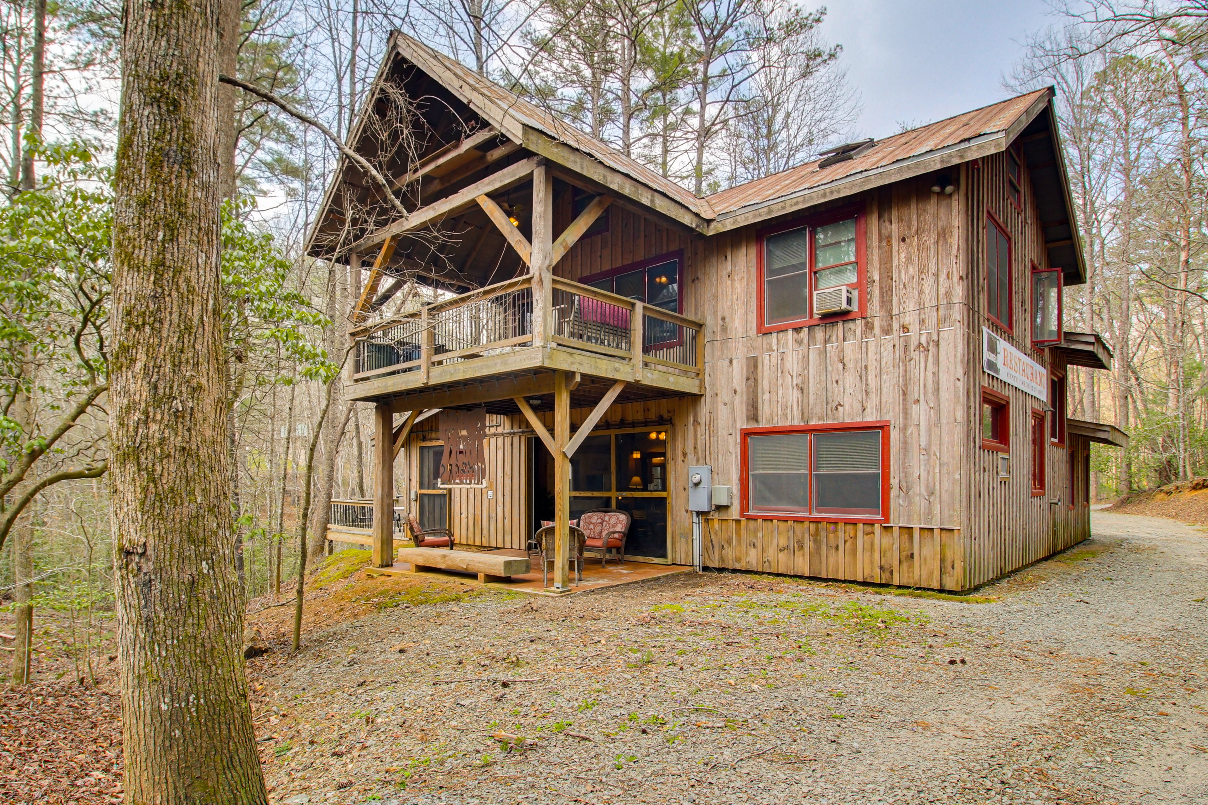 Home Exterior | Gravel Driveway Parking
