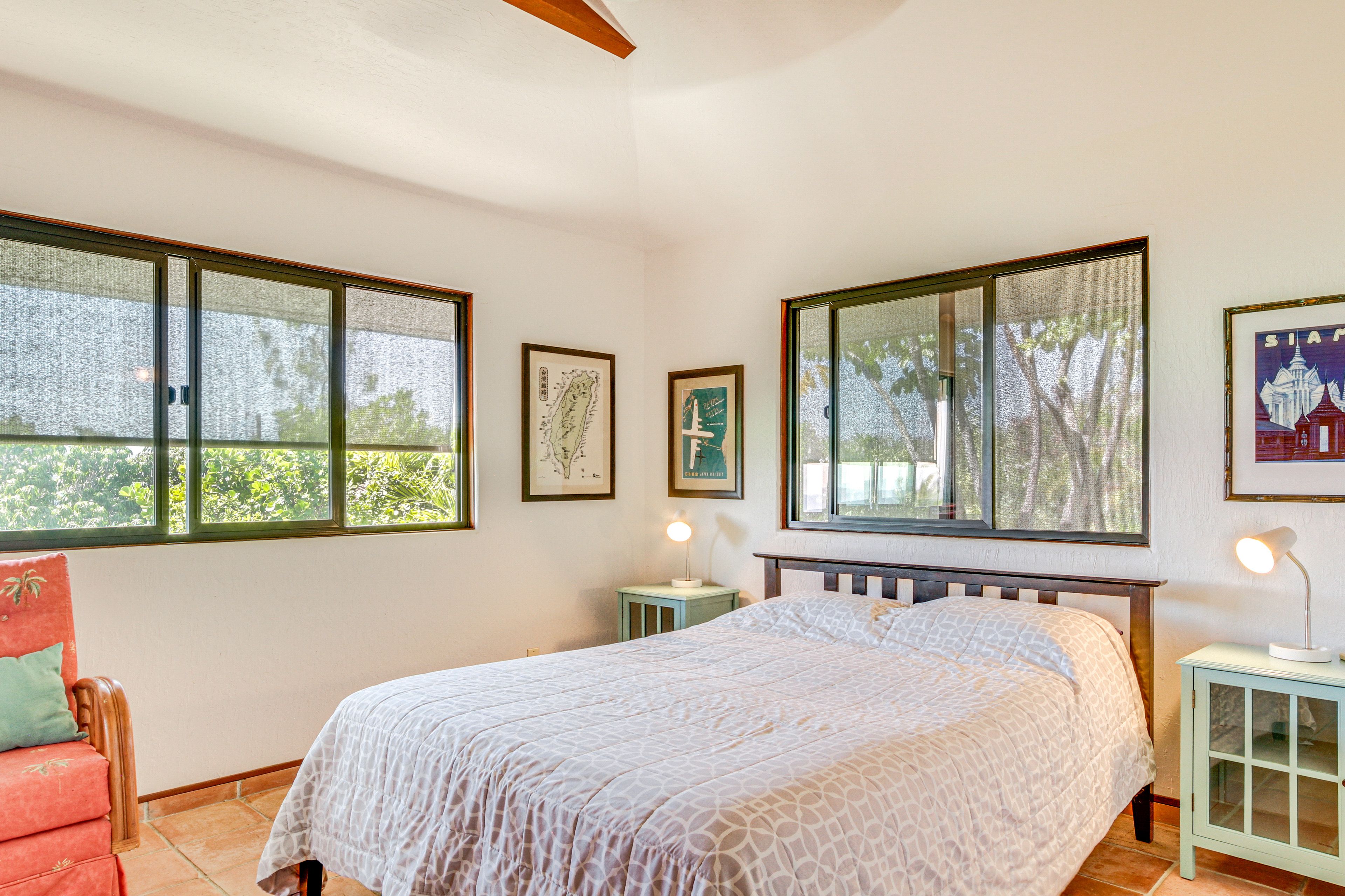 Bedroom 1 | King Bed | Linens Provided