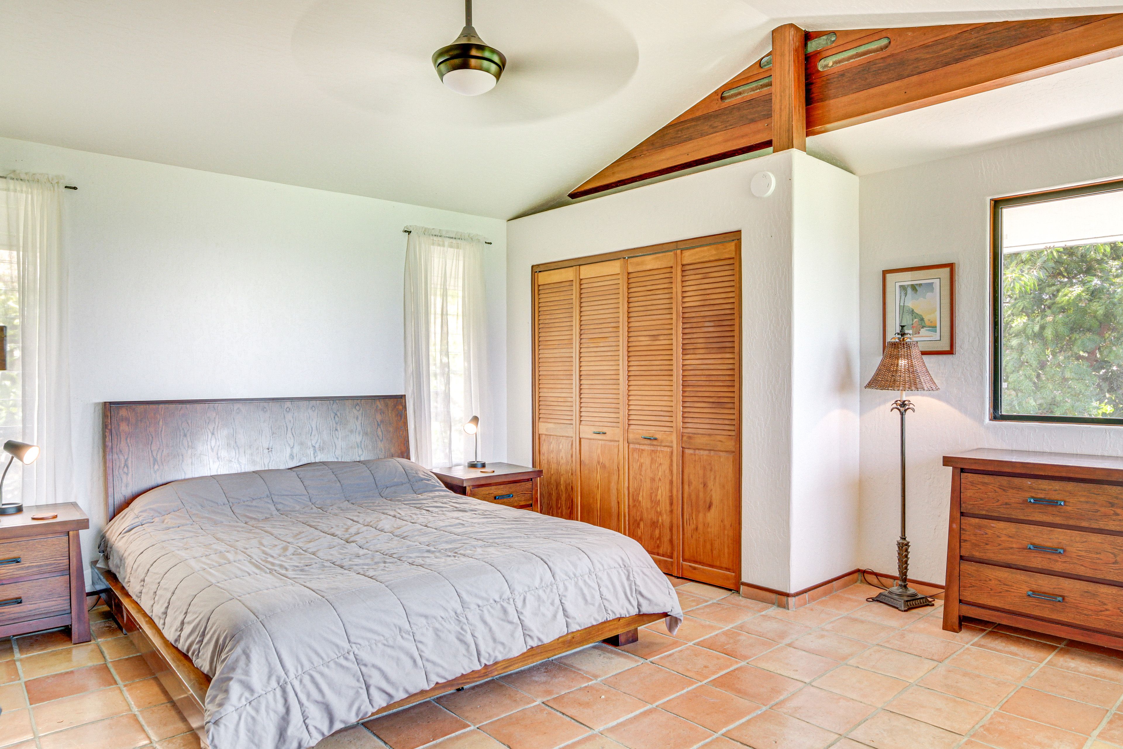 Bedroom 2 | Queen Bed