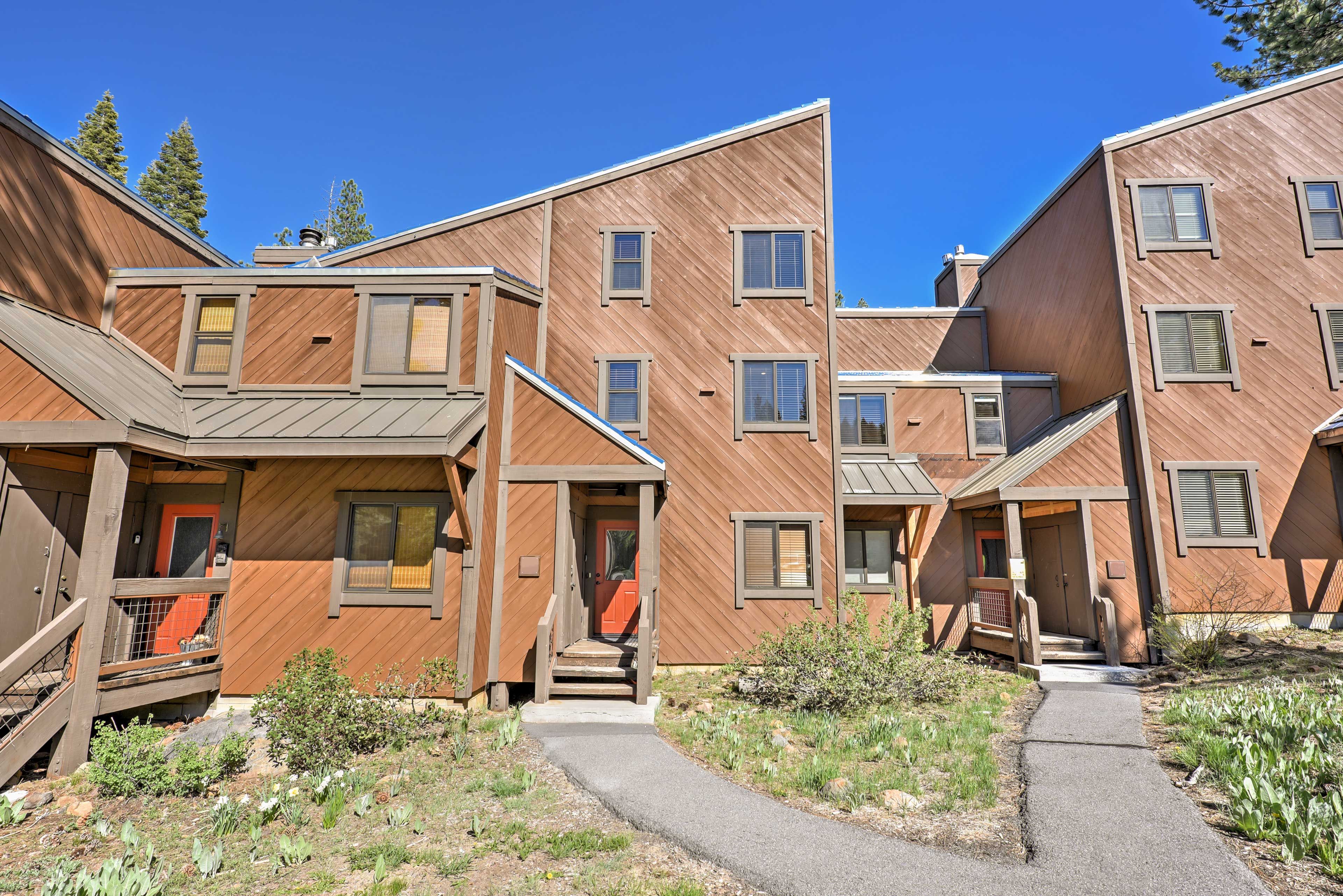 The property is situated within walking distance from Northstar Village!